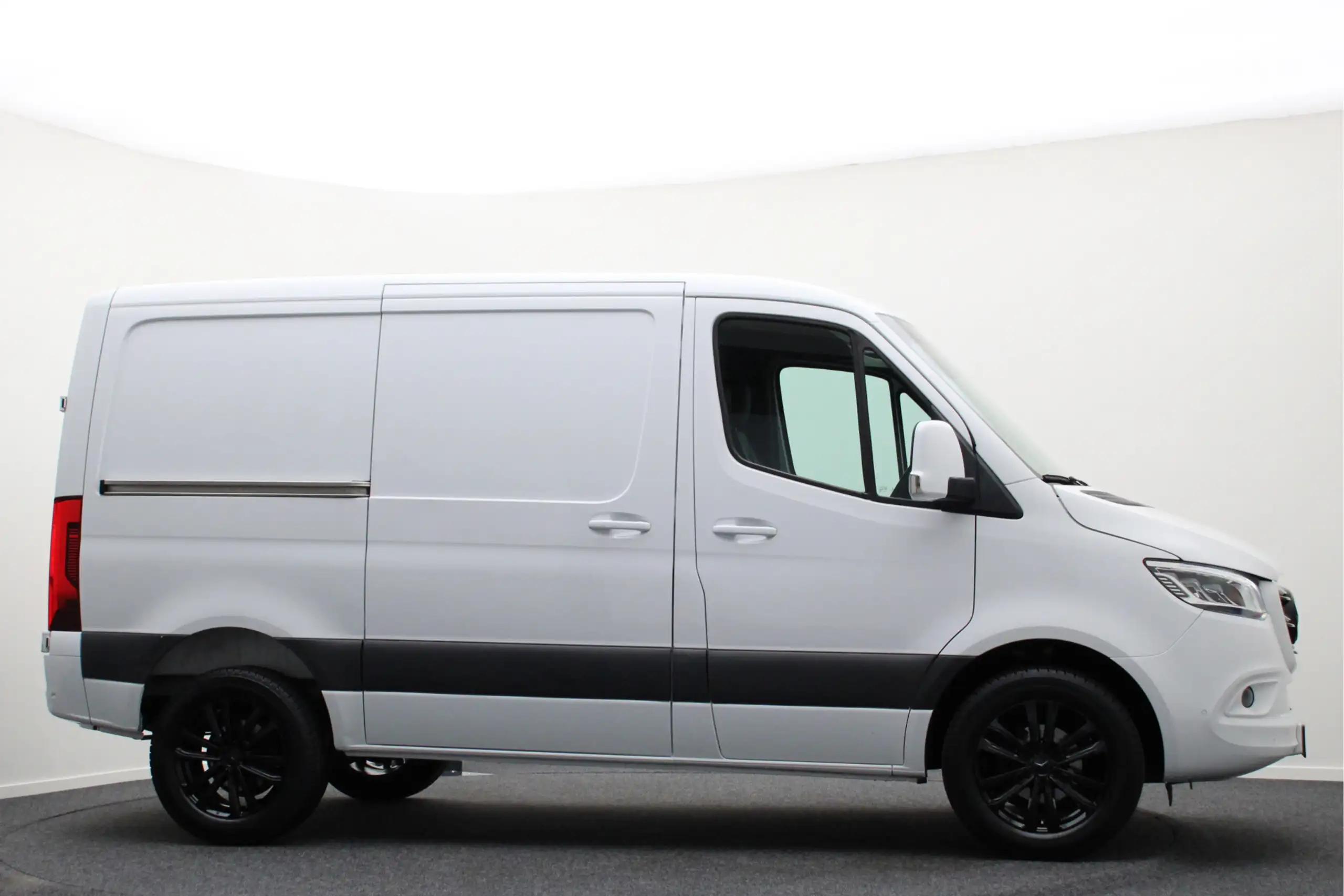 Mercedes-Benz - Sprinter