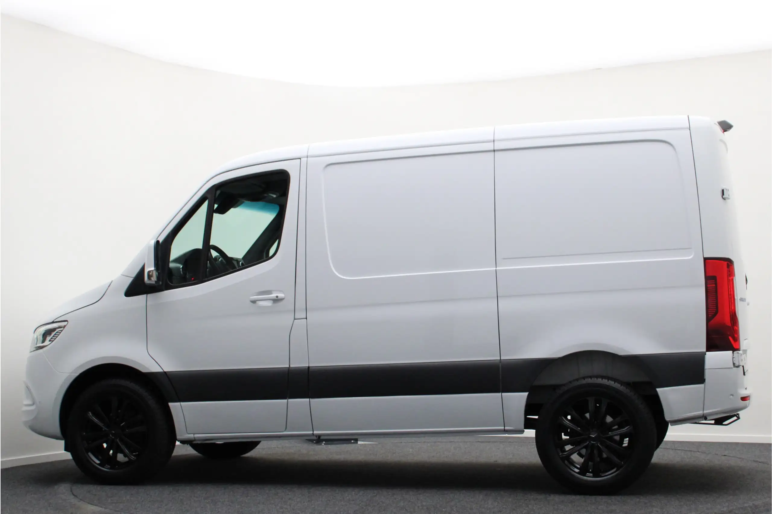 Mercedes-Benz - Sprinter