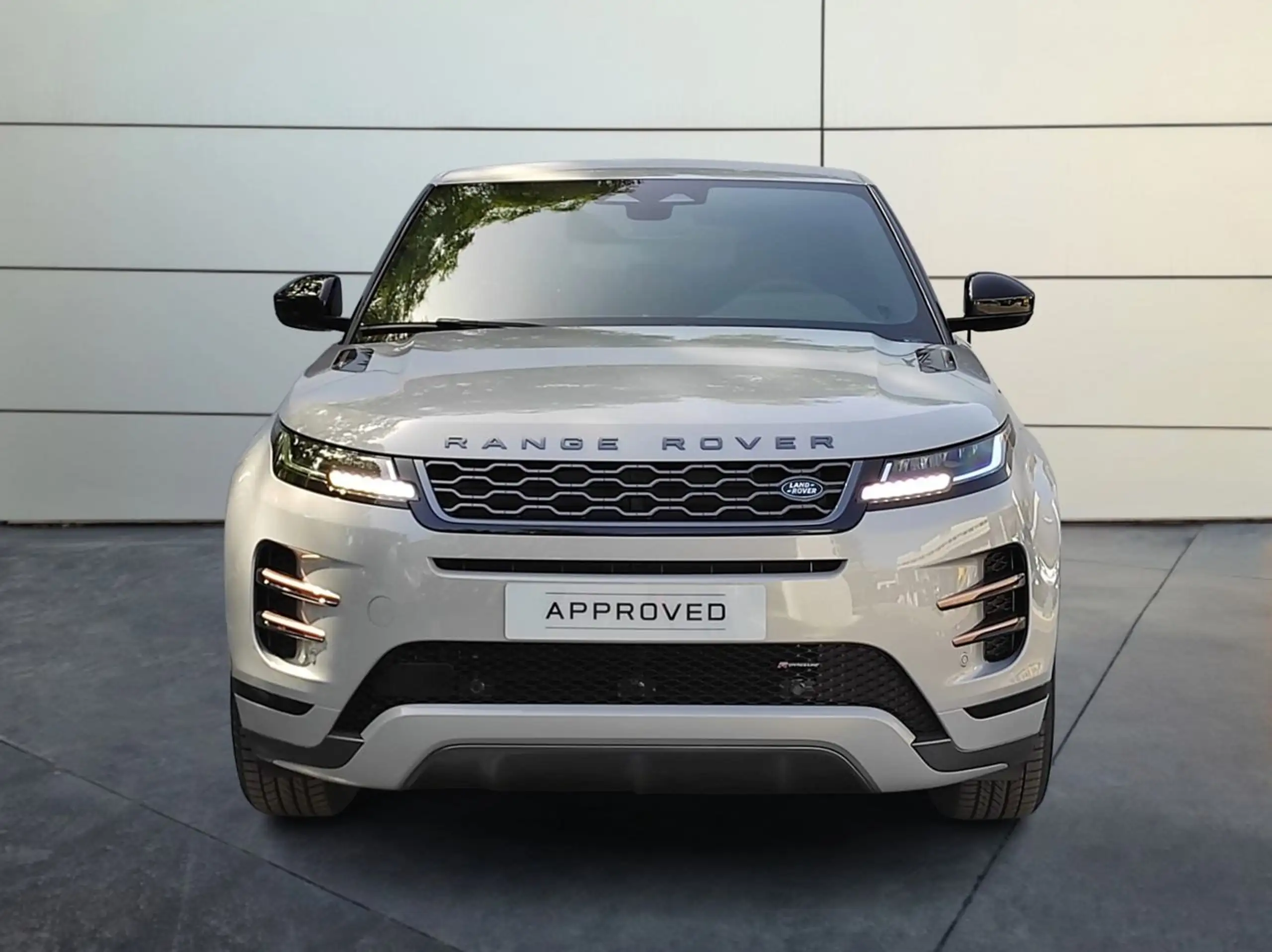 Land Rover - Range Rover Evoque