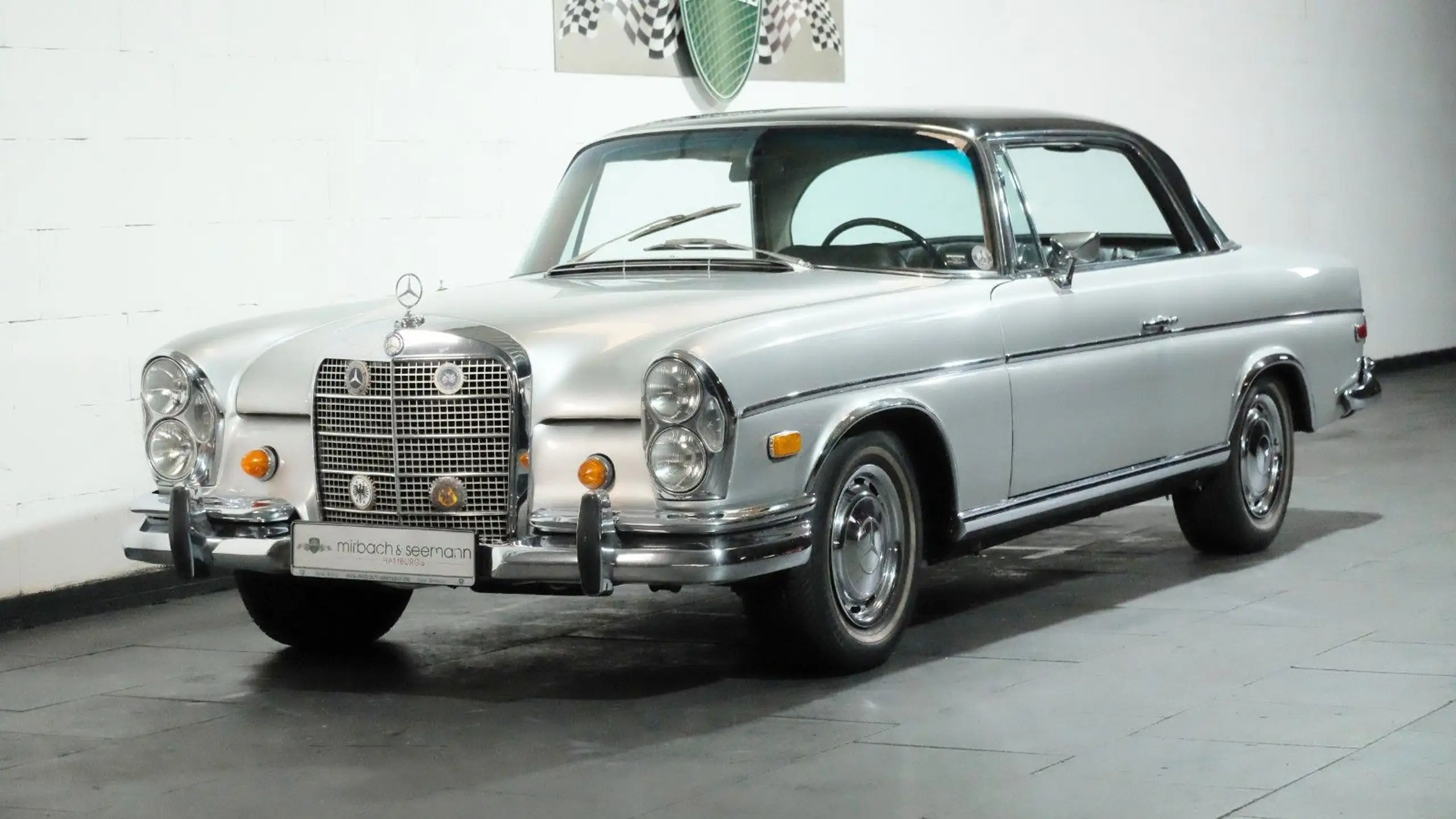 Mercedes-Benz - 280