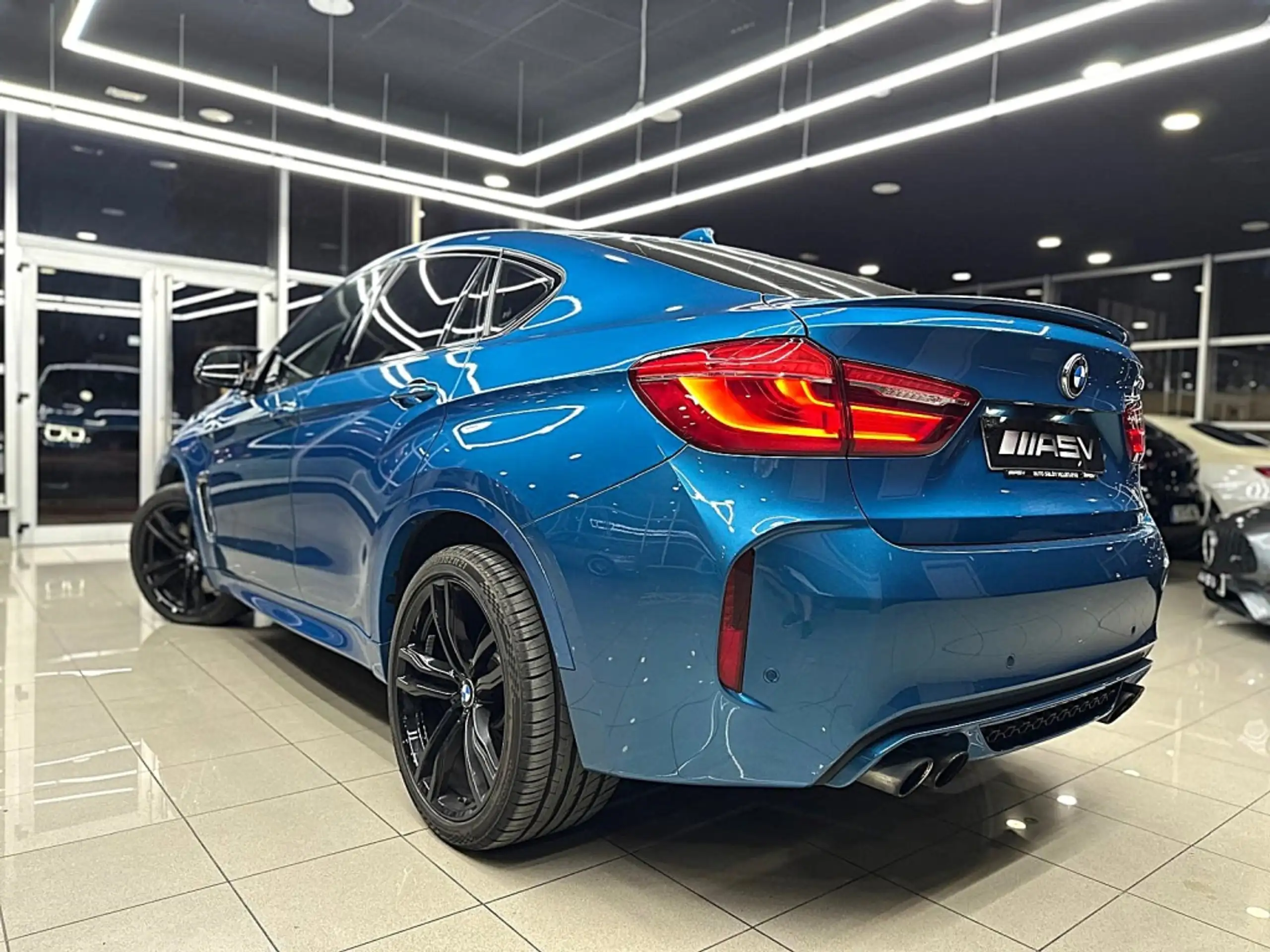 BMW - X6 M