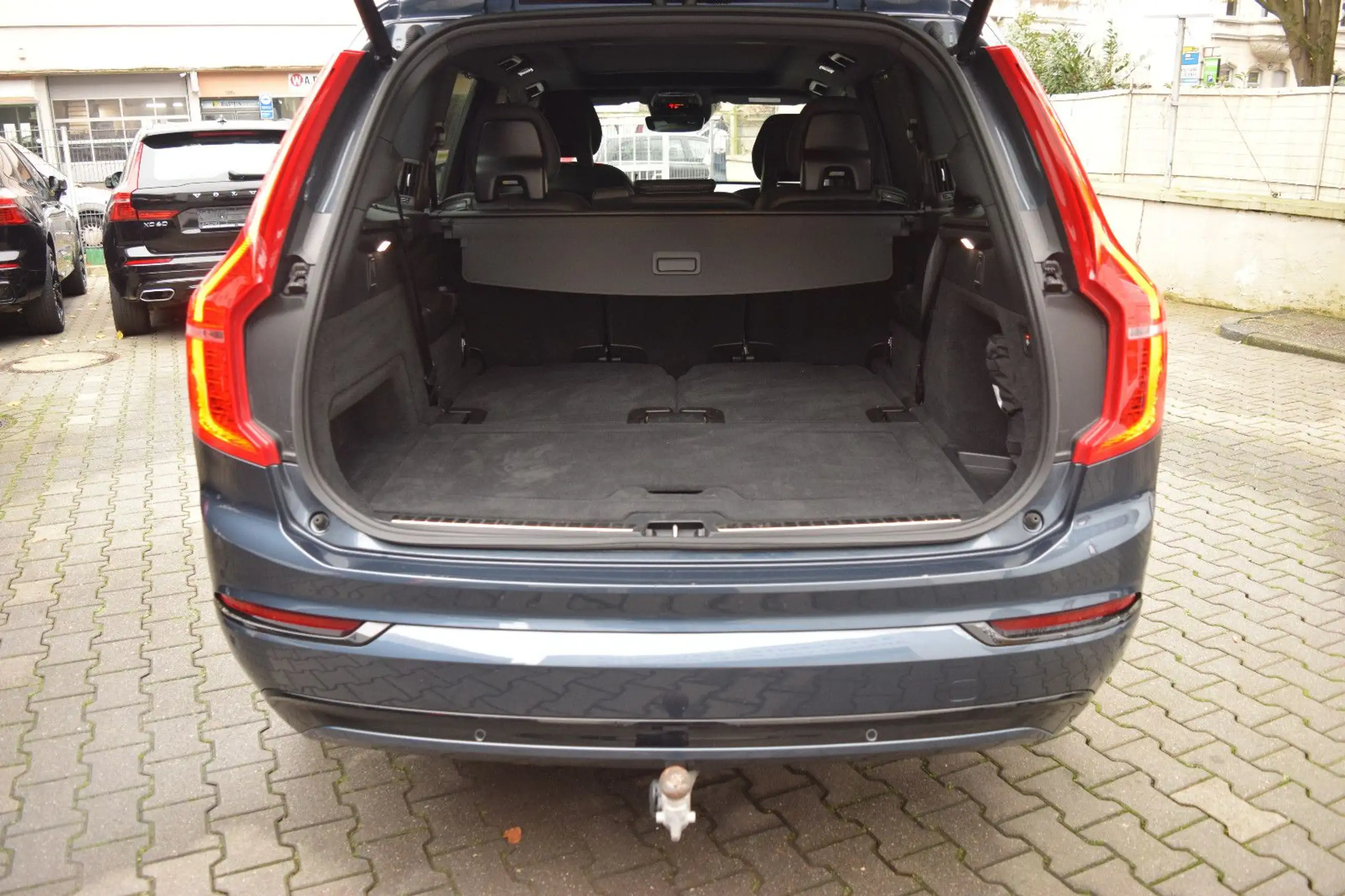 Volvo - XC90