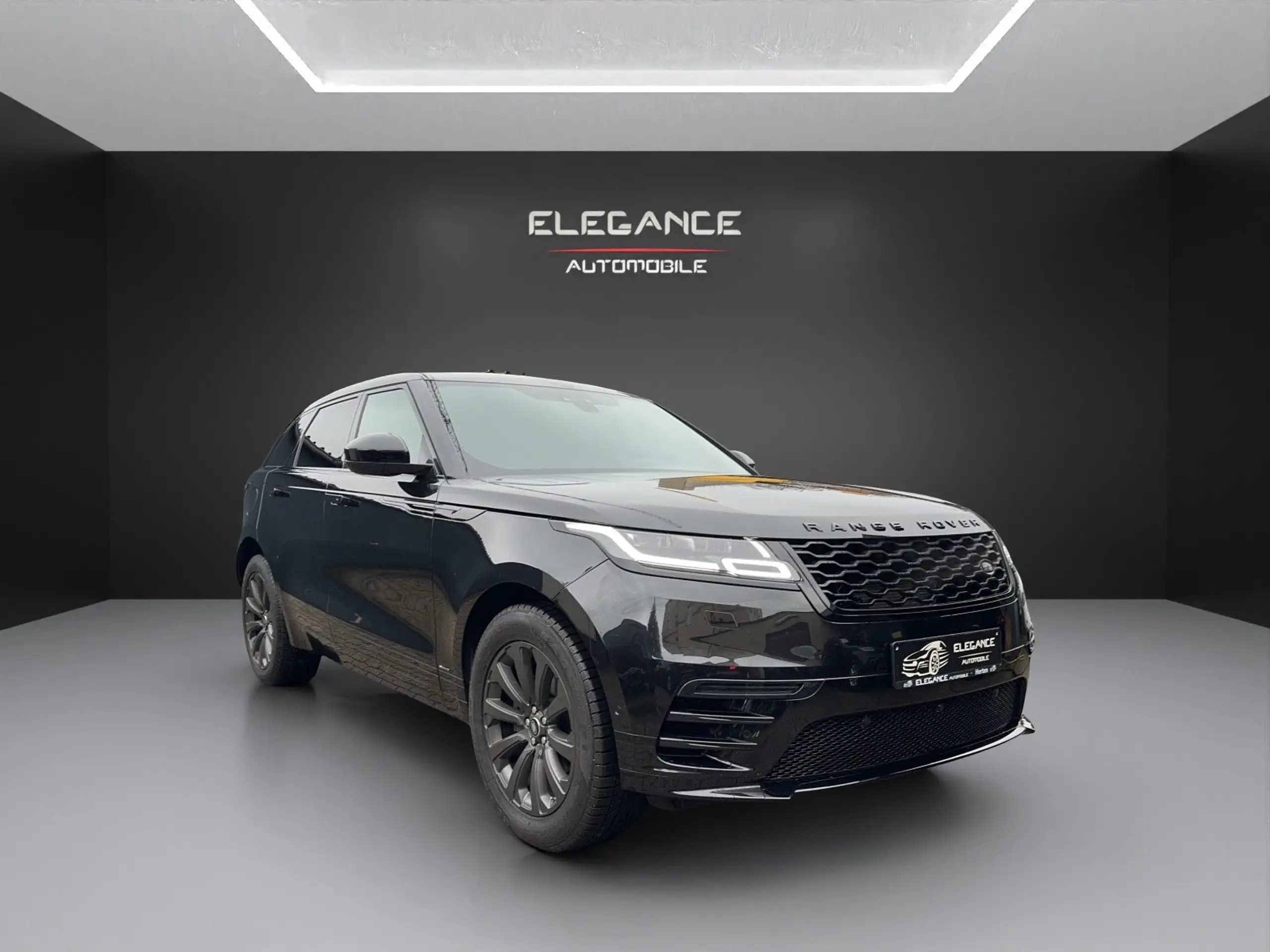 Land Rover - Range Rover Velar