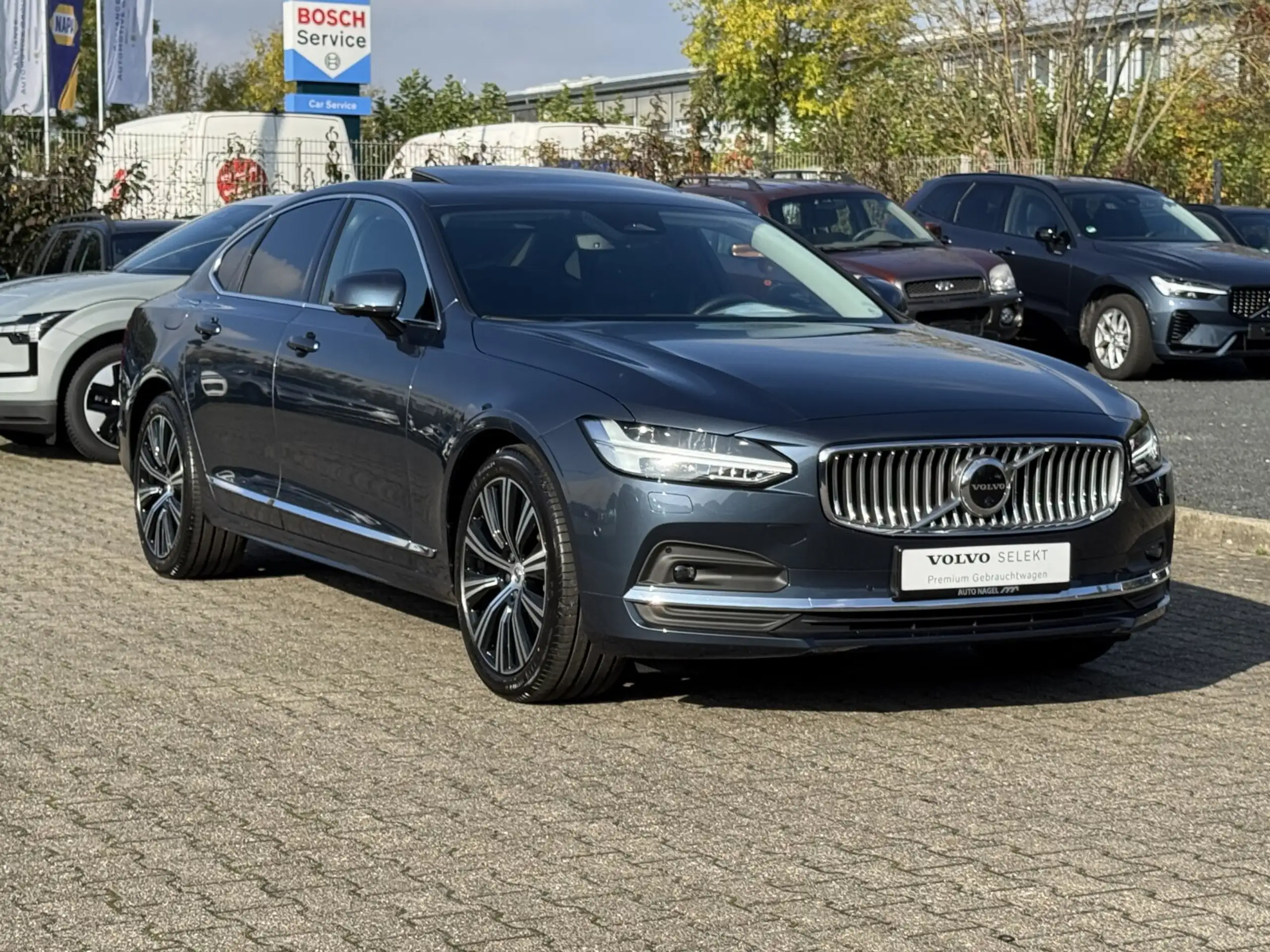 Volvo - S90