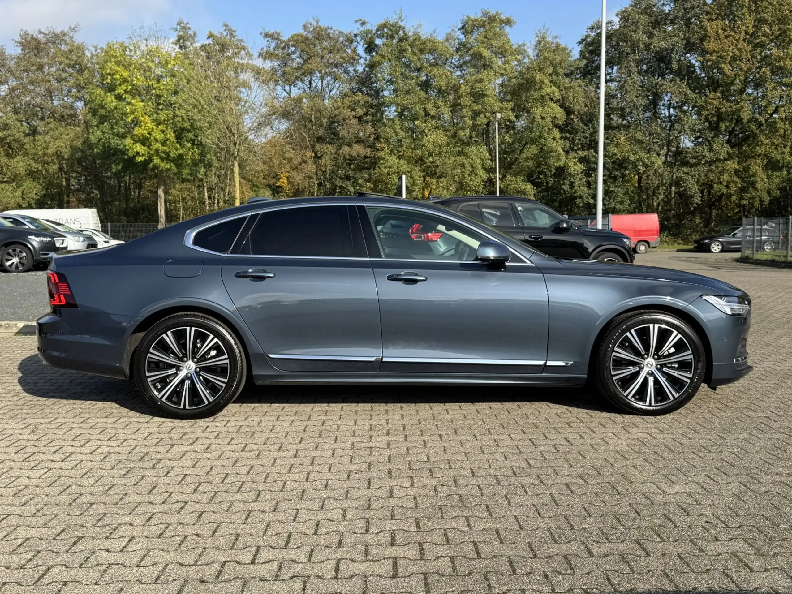 Volvo - S90