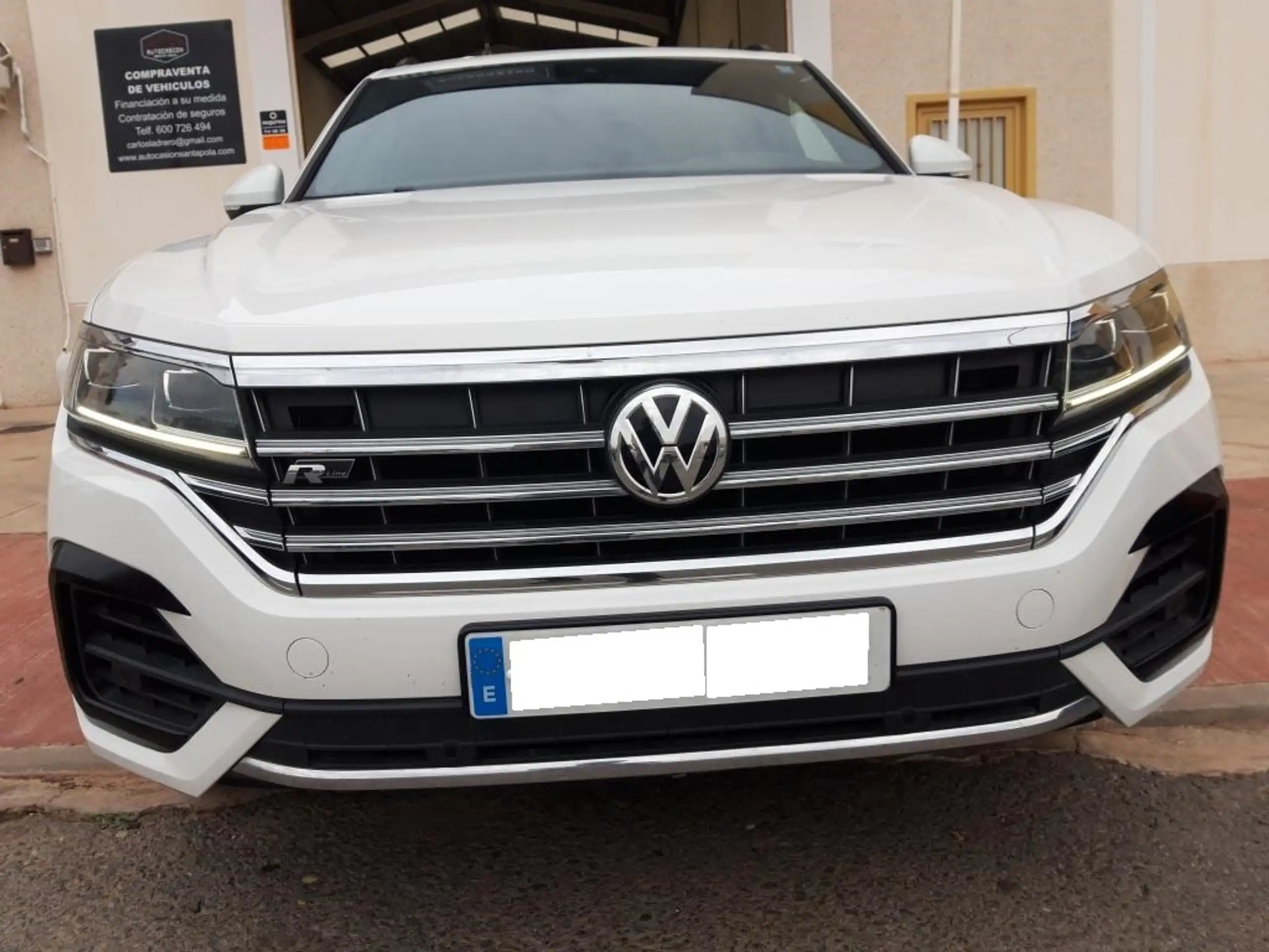 Volkswagen - Touareg