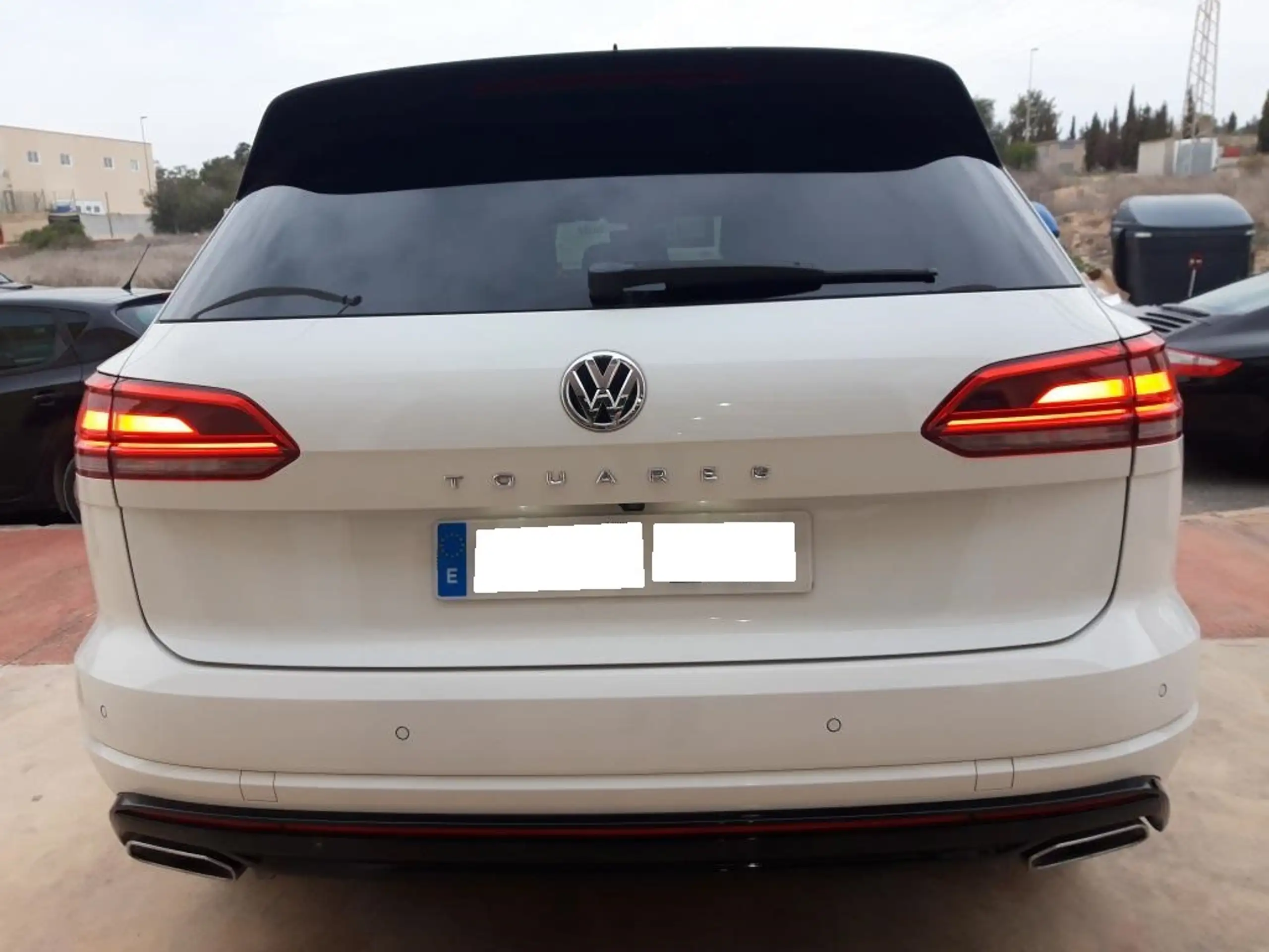 Volkswagen - Touareg