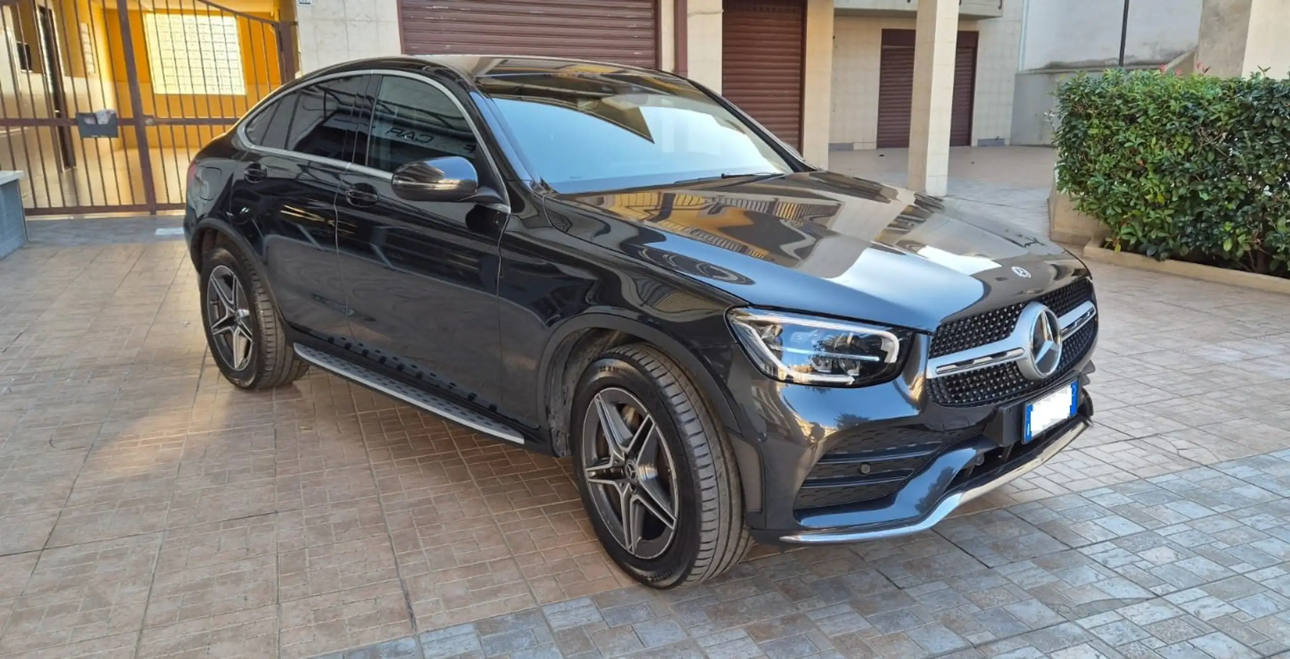 Mercedes-Benz - GLC 220