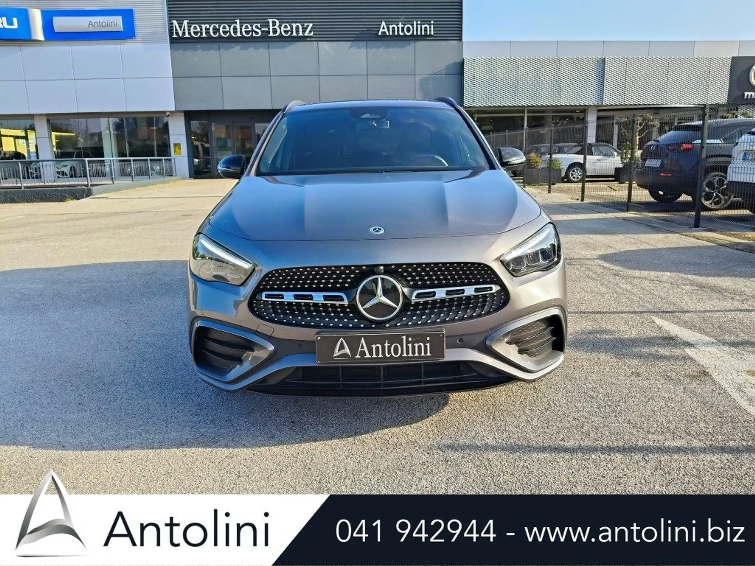 Mercedes-Benz - GLA 180