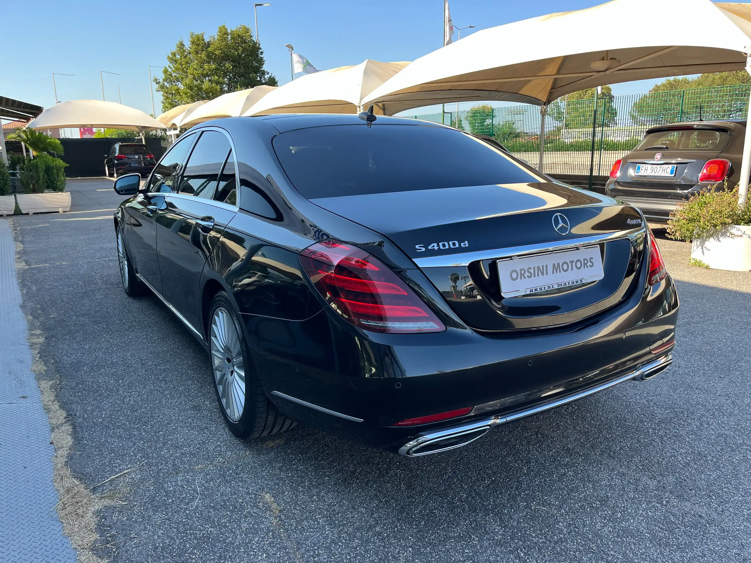 Mercedes-Benz - S 400