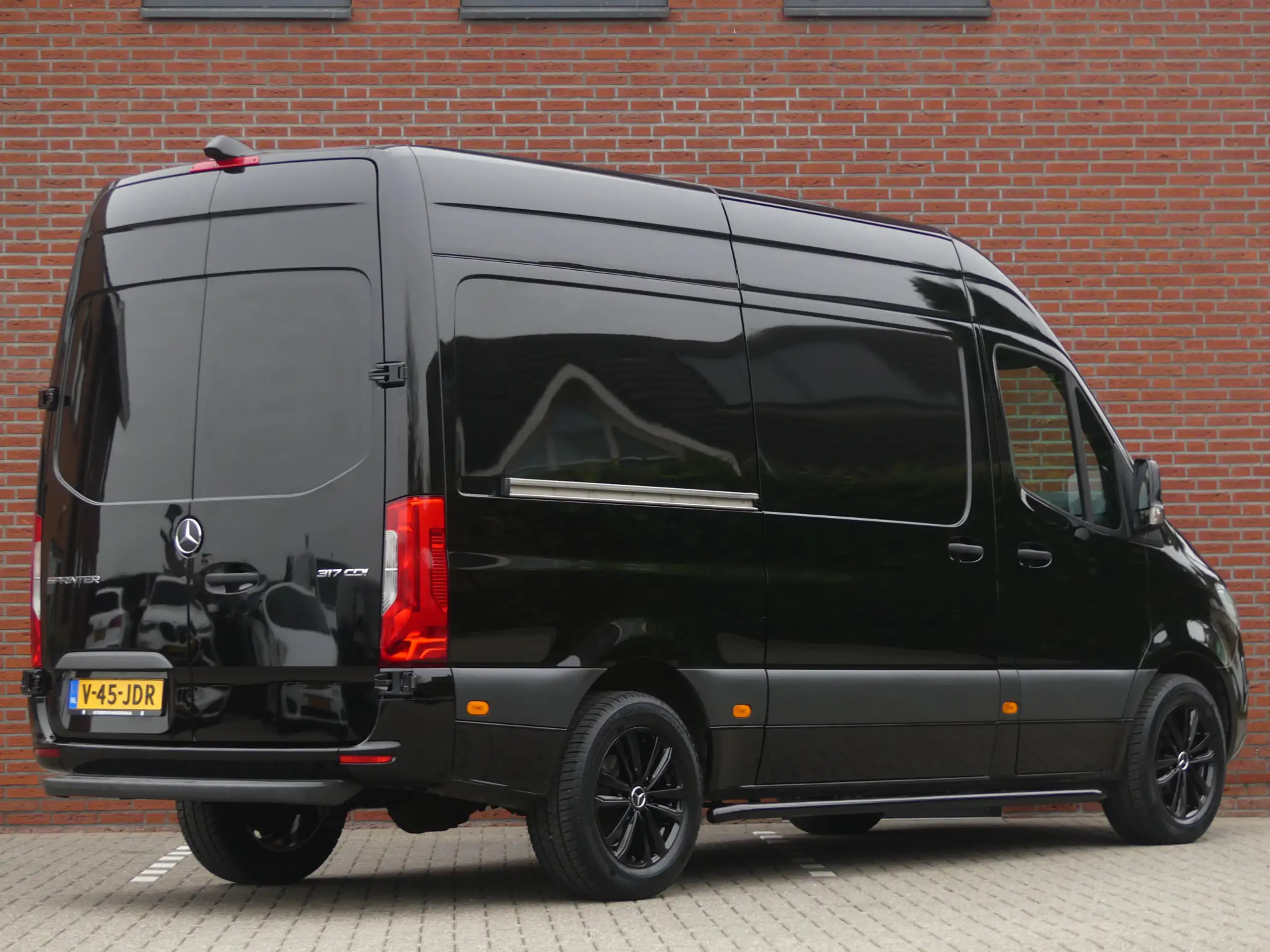 Mercedes-Benz - Sprinter