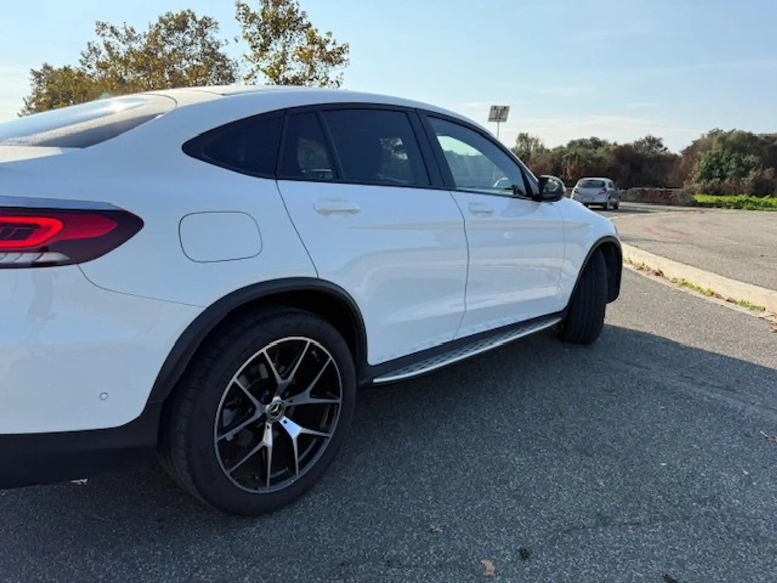 Mercedes-Benz - GLC 400