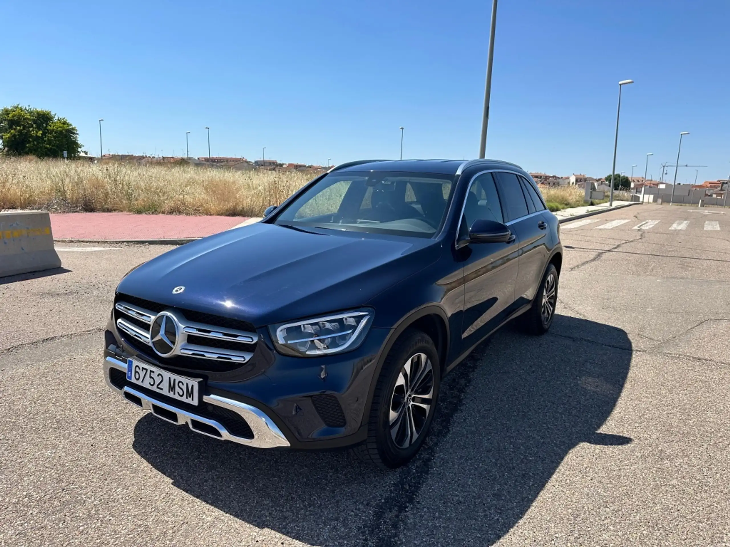 Mercedes-Benz - GLC 300