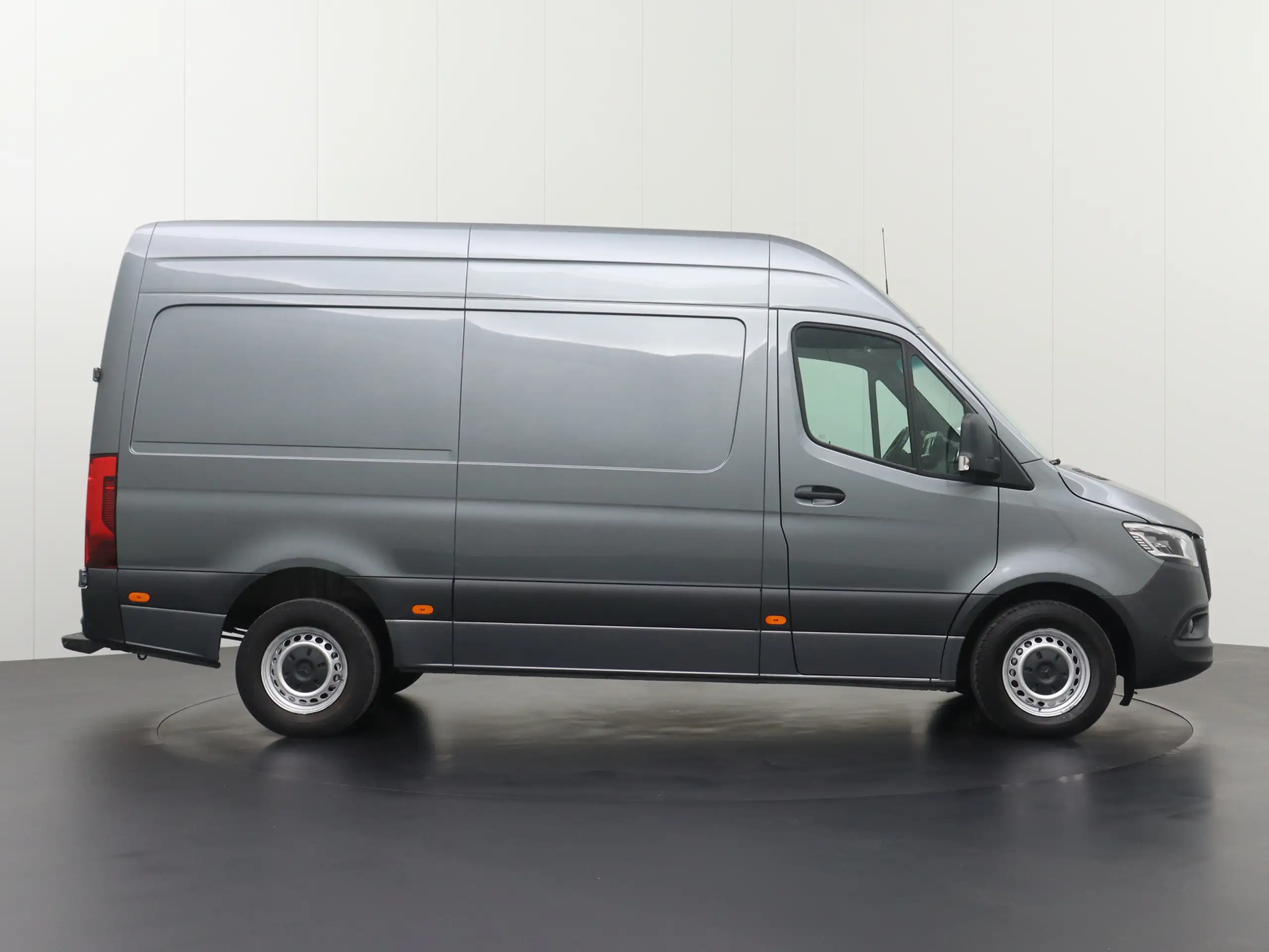 Mercedes-Benz - Sprinter