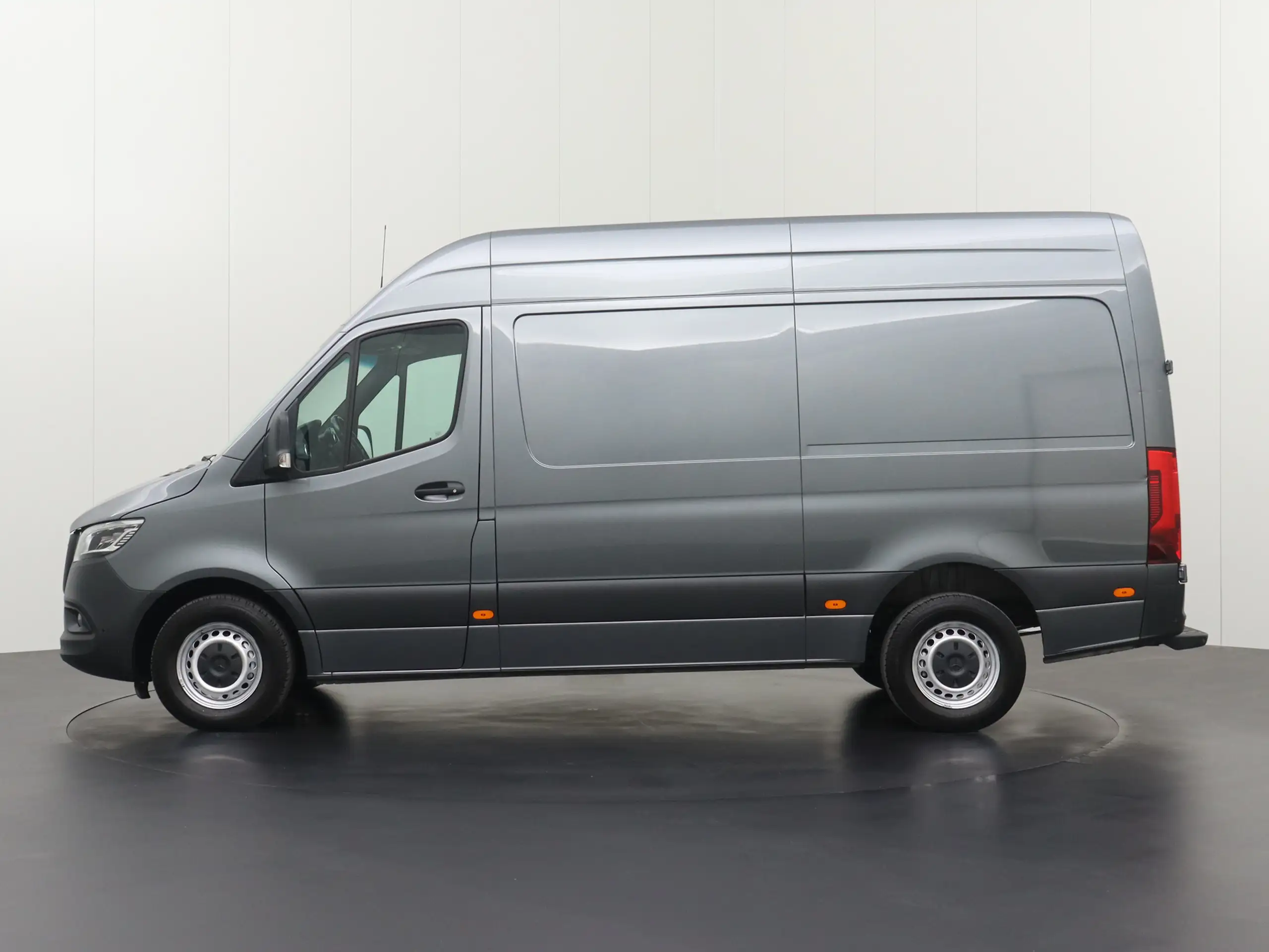 Mercedes-Benz - Sprinter