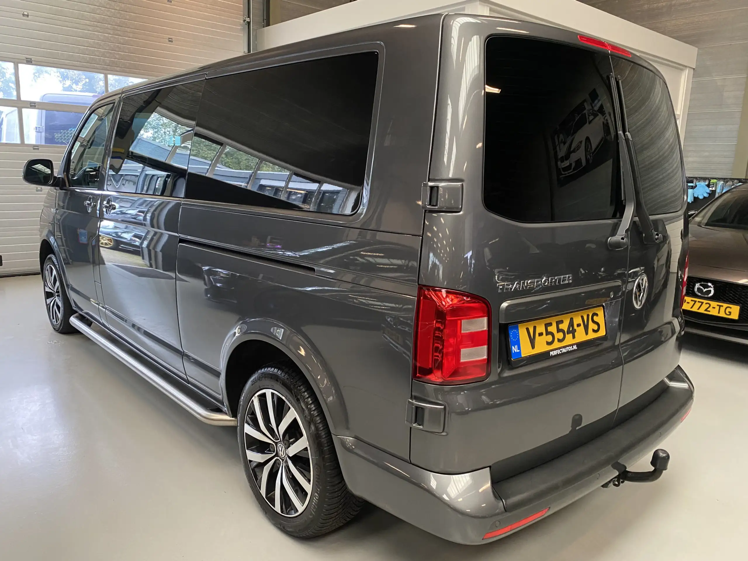 Volkswagen - T6 Transporter