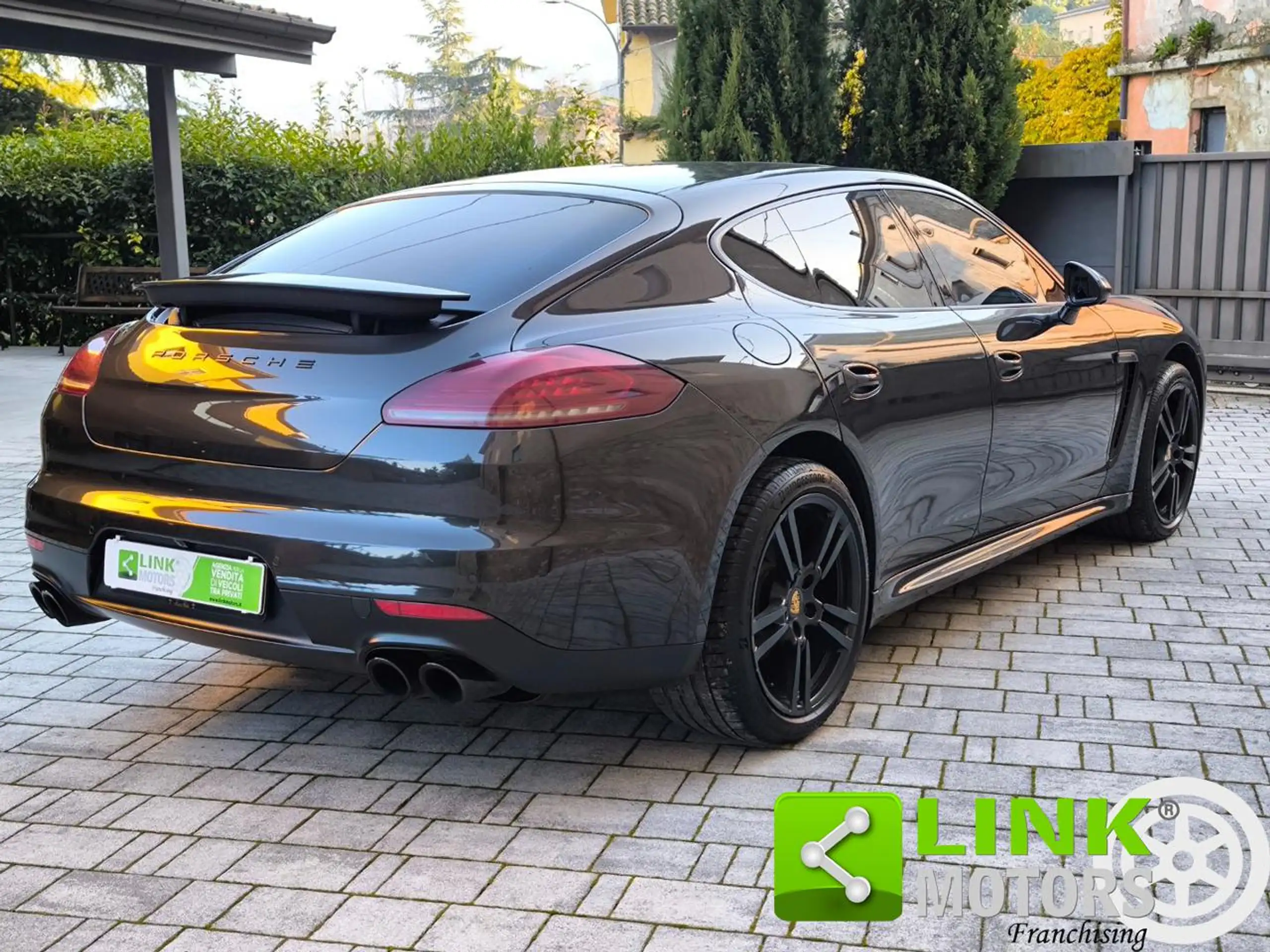 Porsche - Panamera