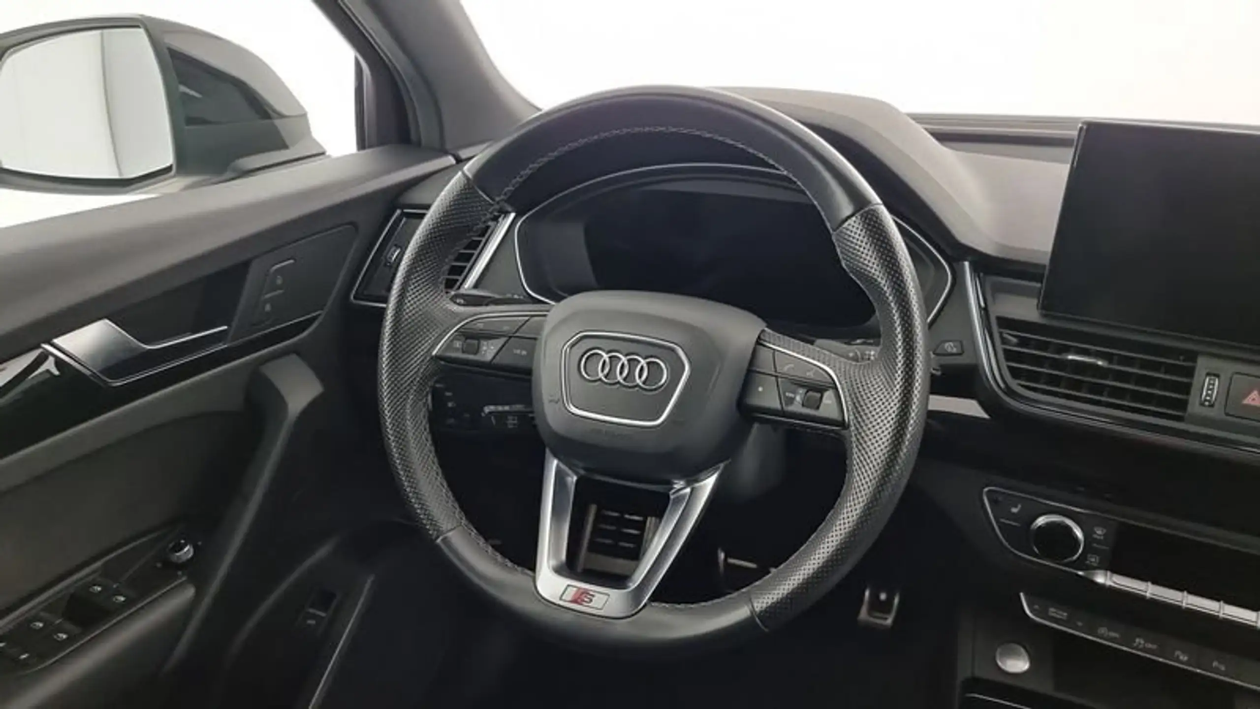 Audi - Q5