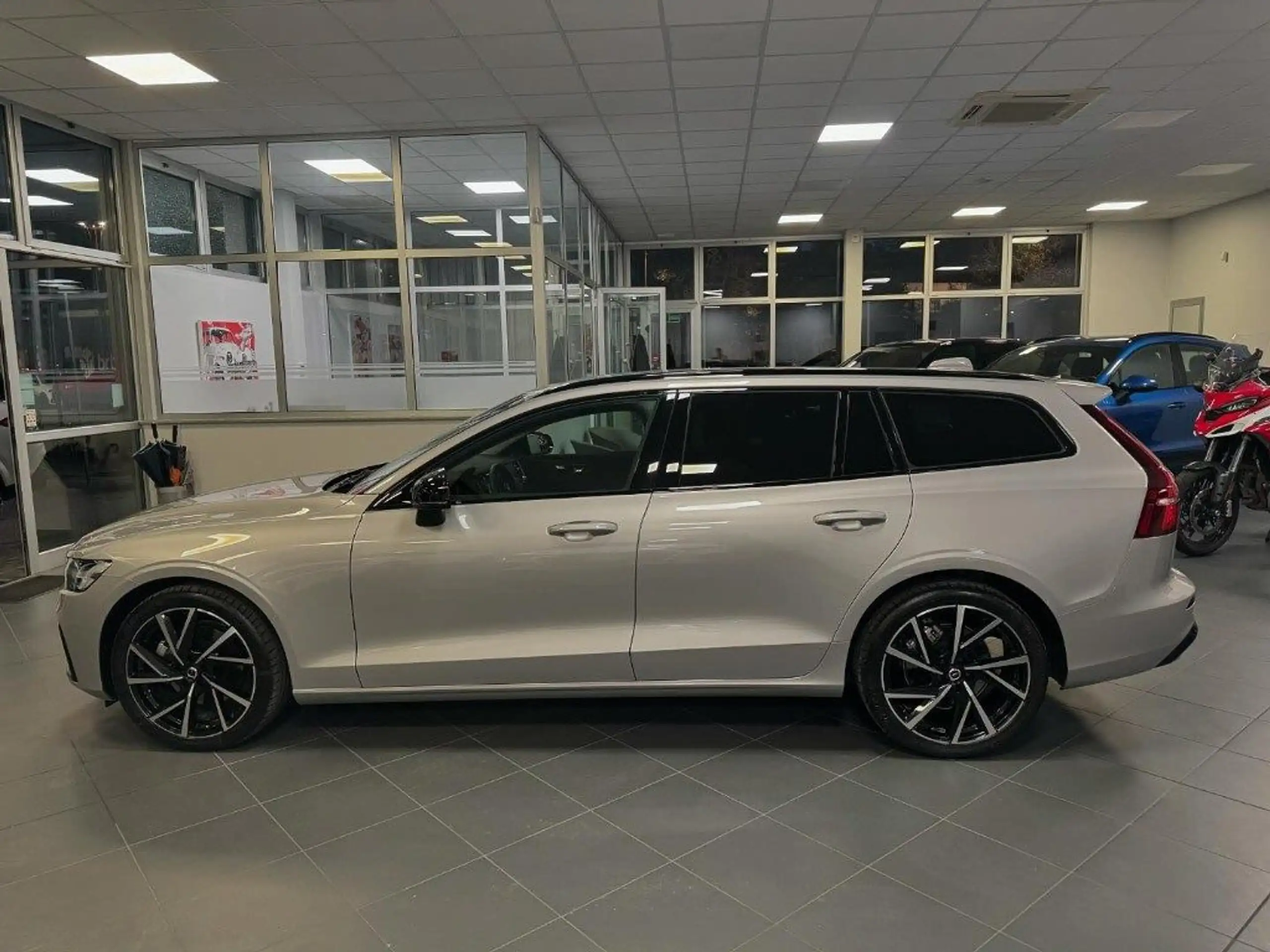 Volvo - V60