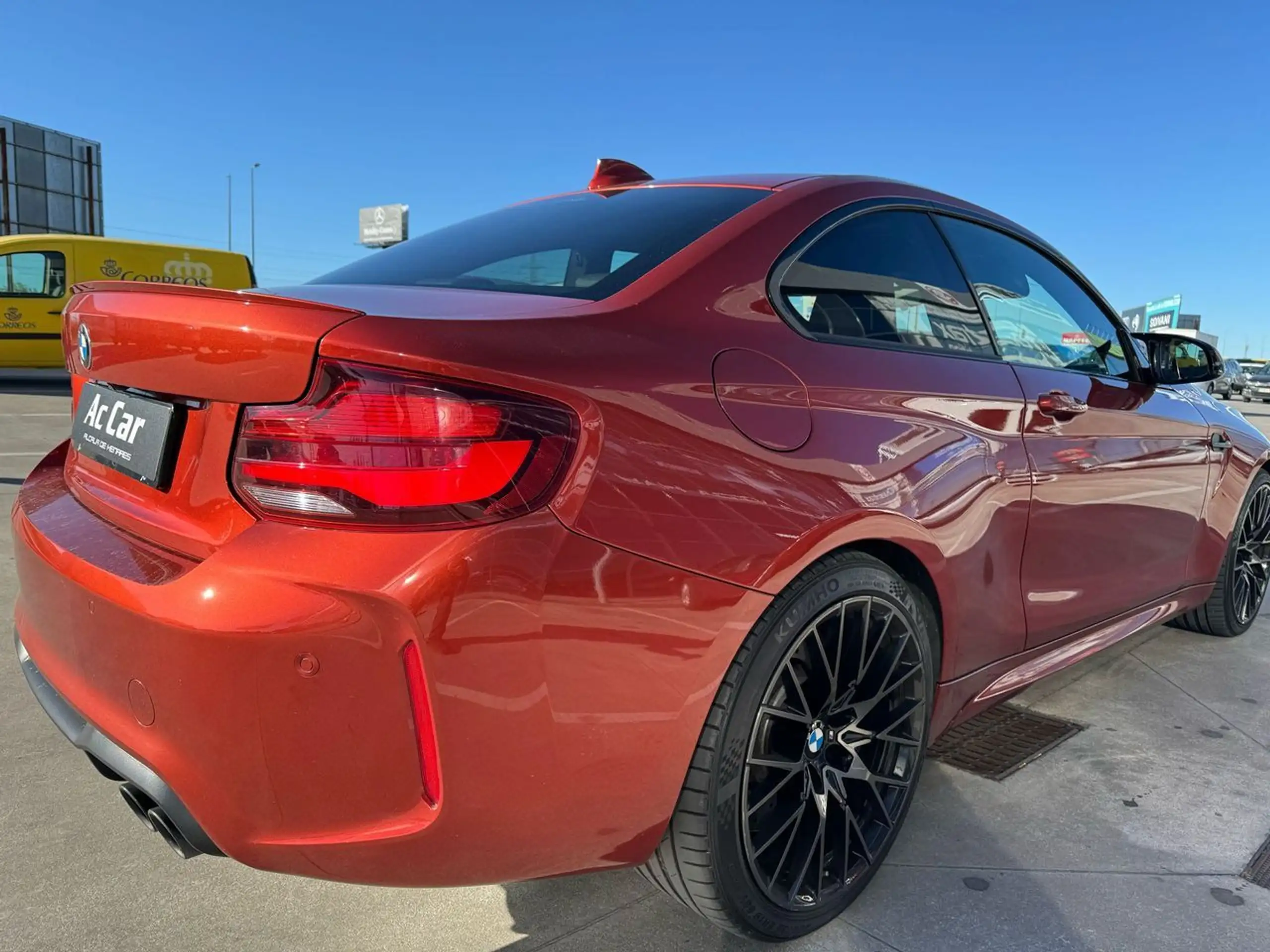 BMW - M2