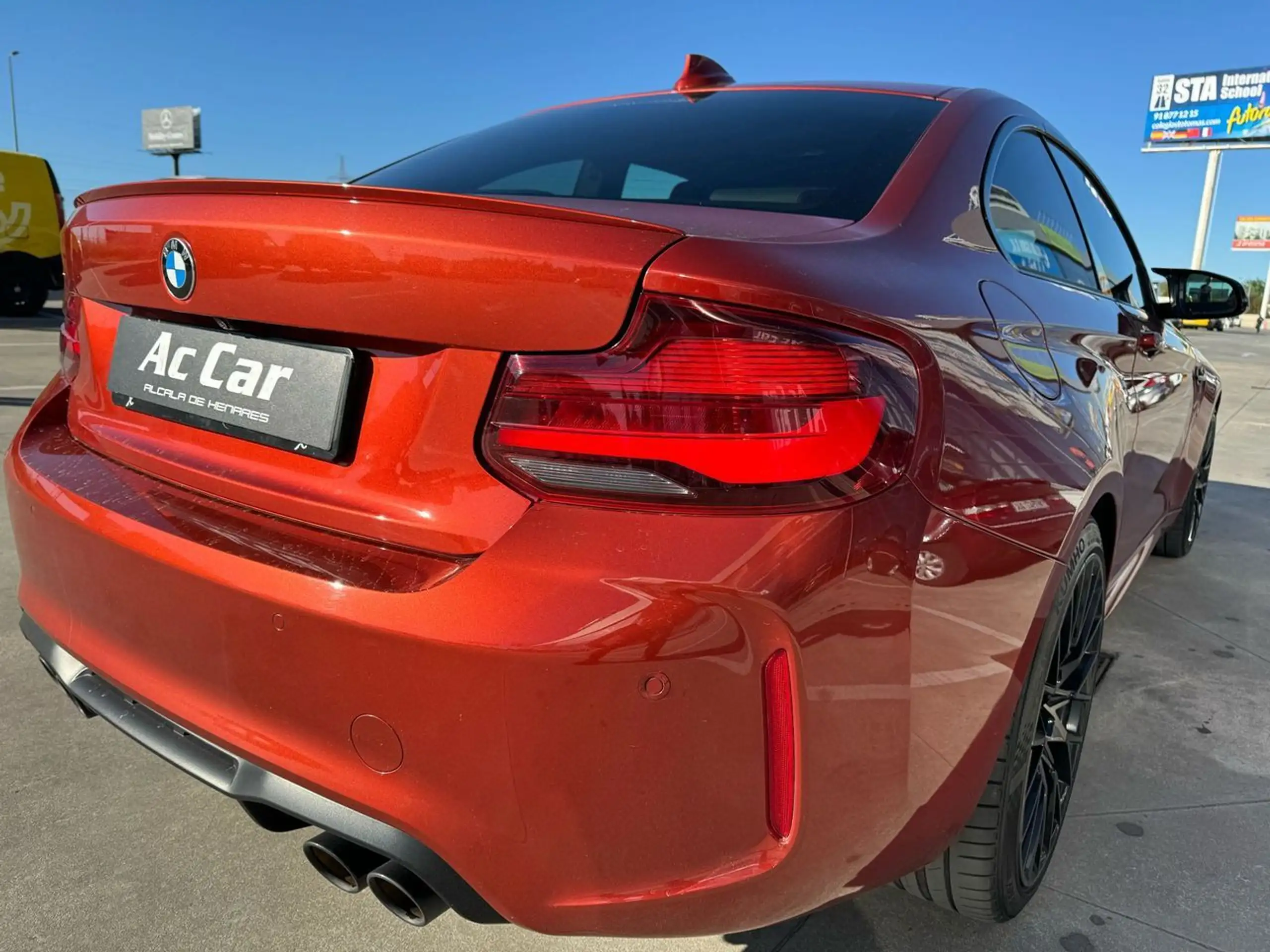 BMW - M2