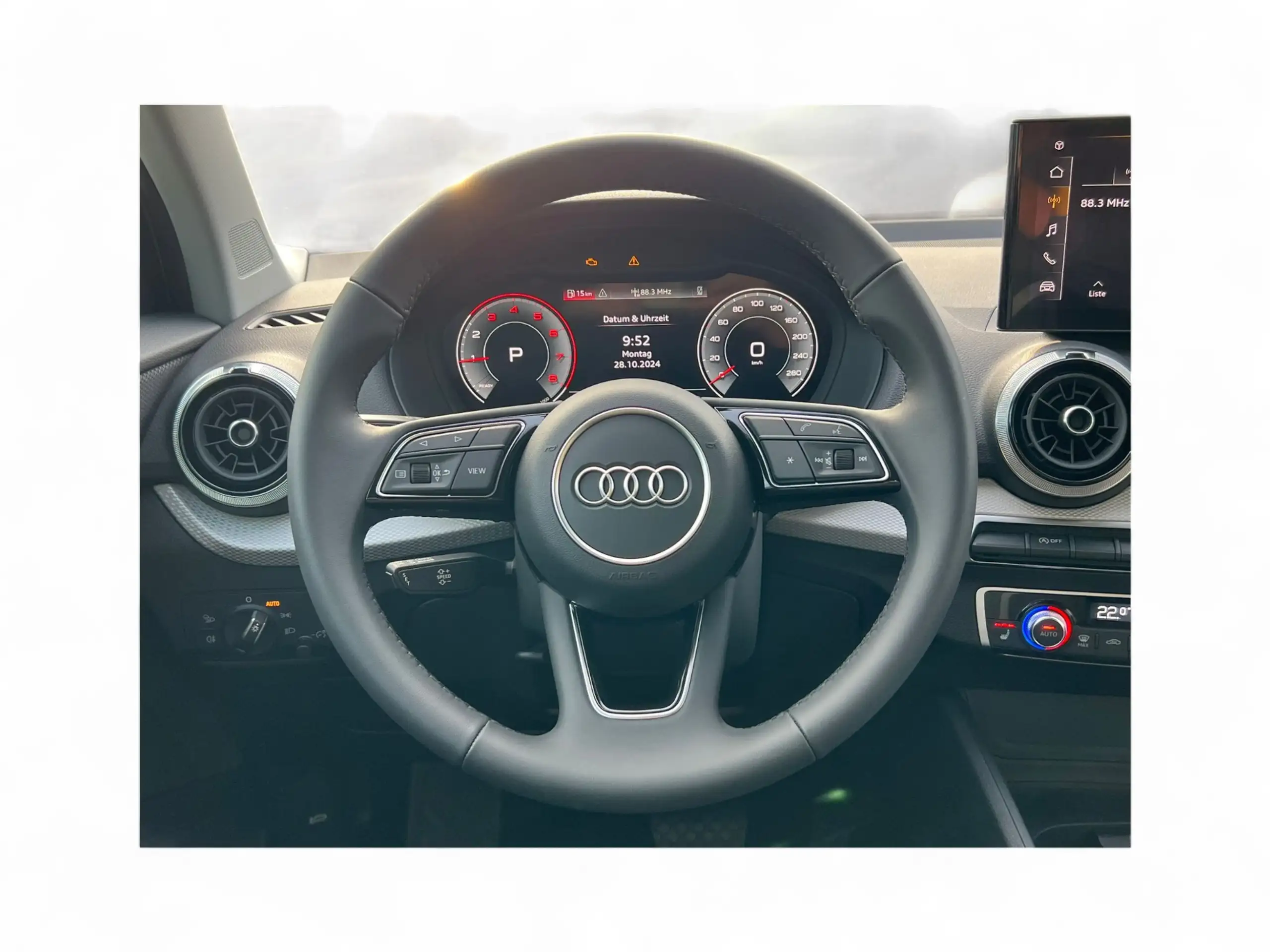 Audi - Q2