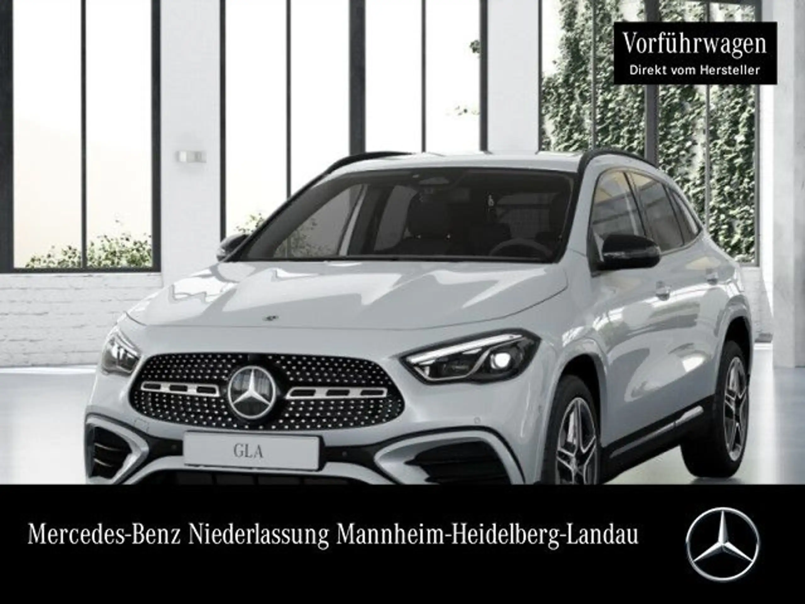 Mercedes-Benz - GLA 200