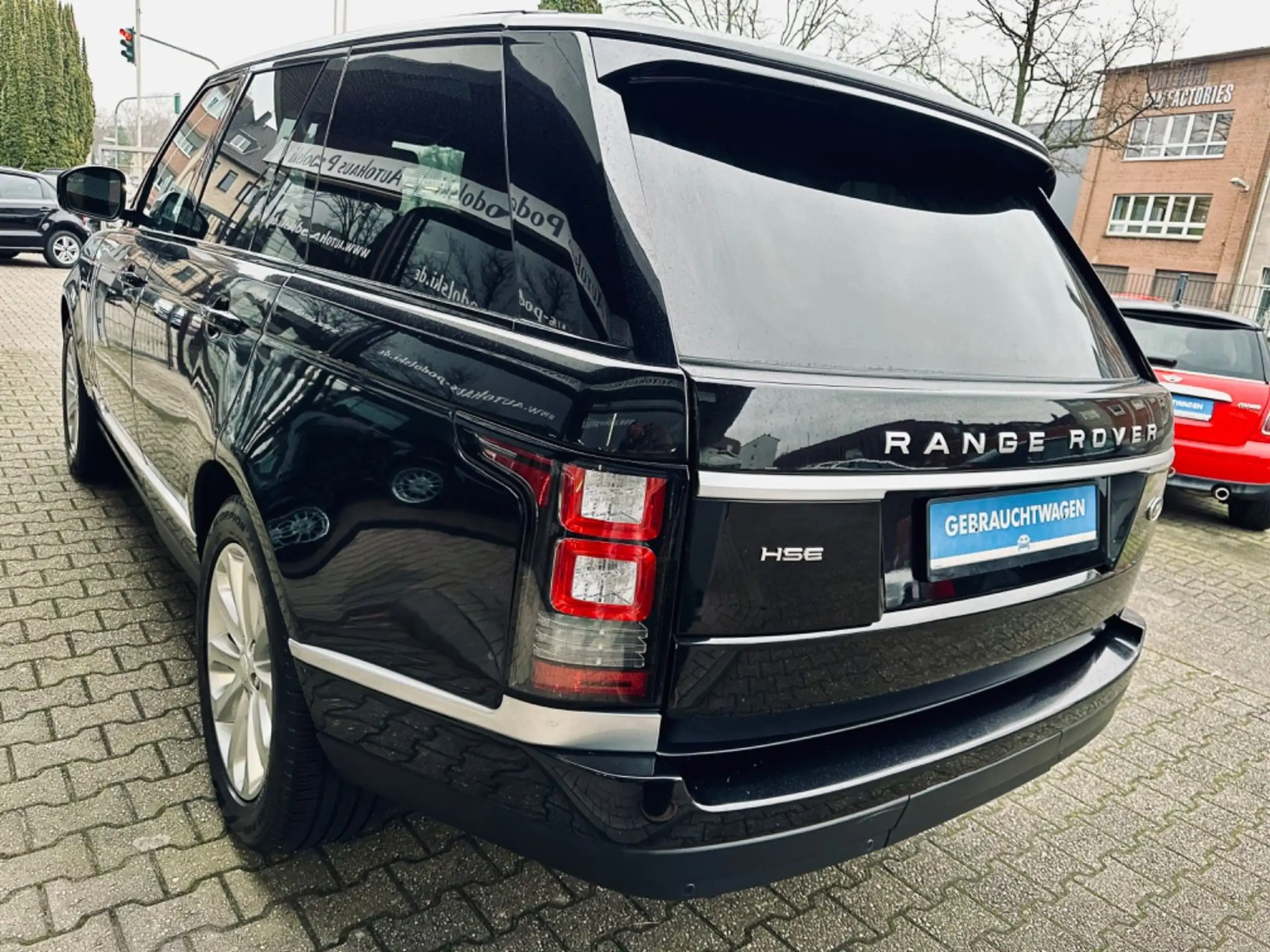 Land Rover - Range Rover