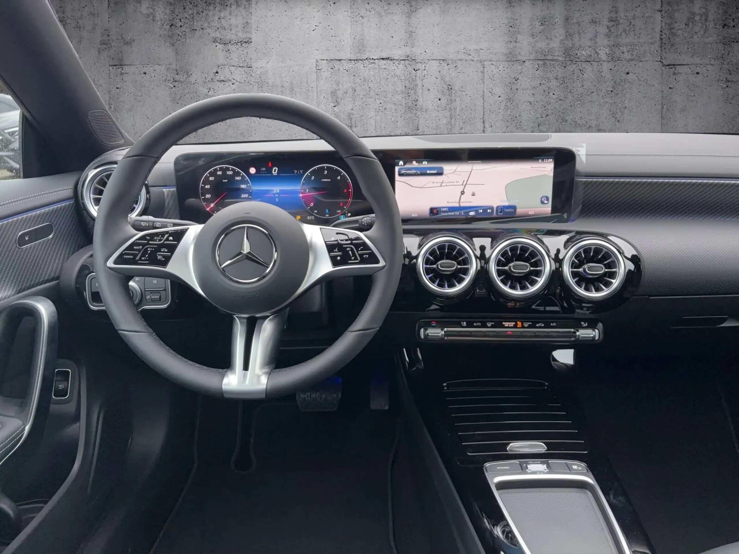 Mercedes-Benz - CLA 200