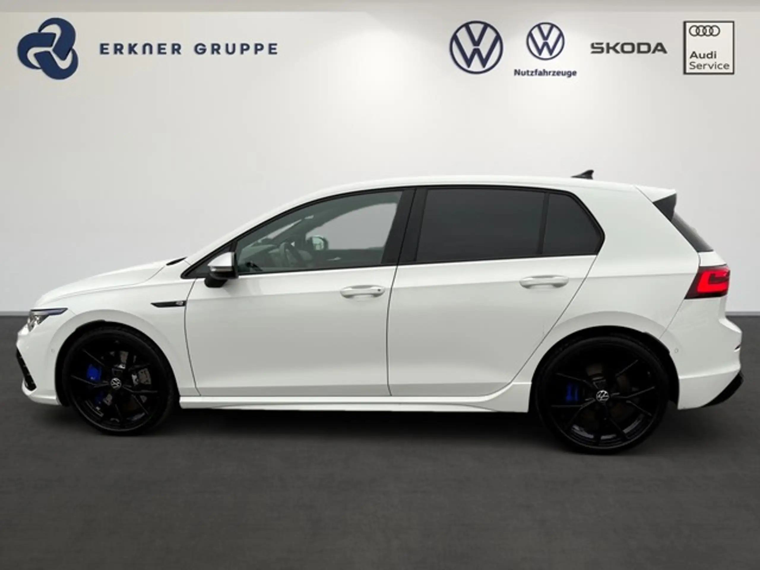 Volkswagen - Golf R