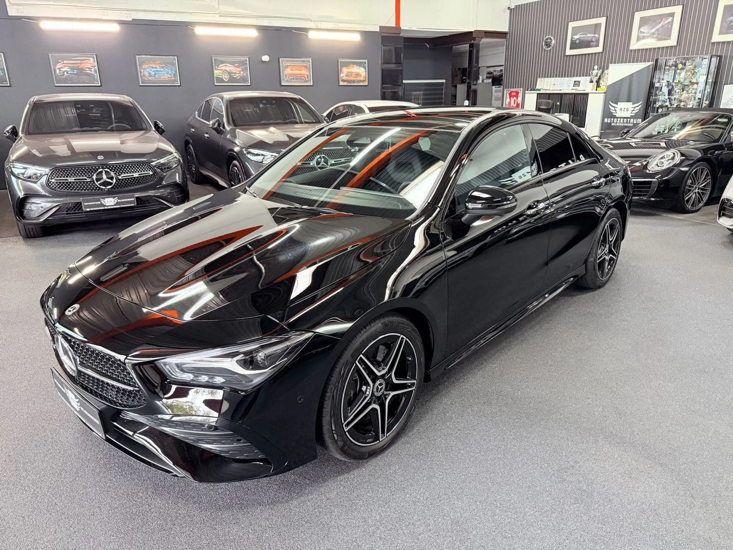 Mercedes-Benz - CLA 250