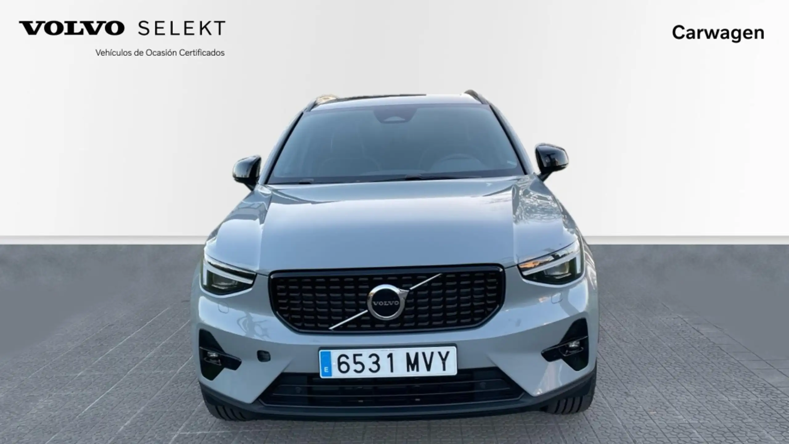 Volvo - XC40