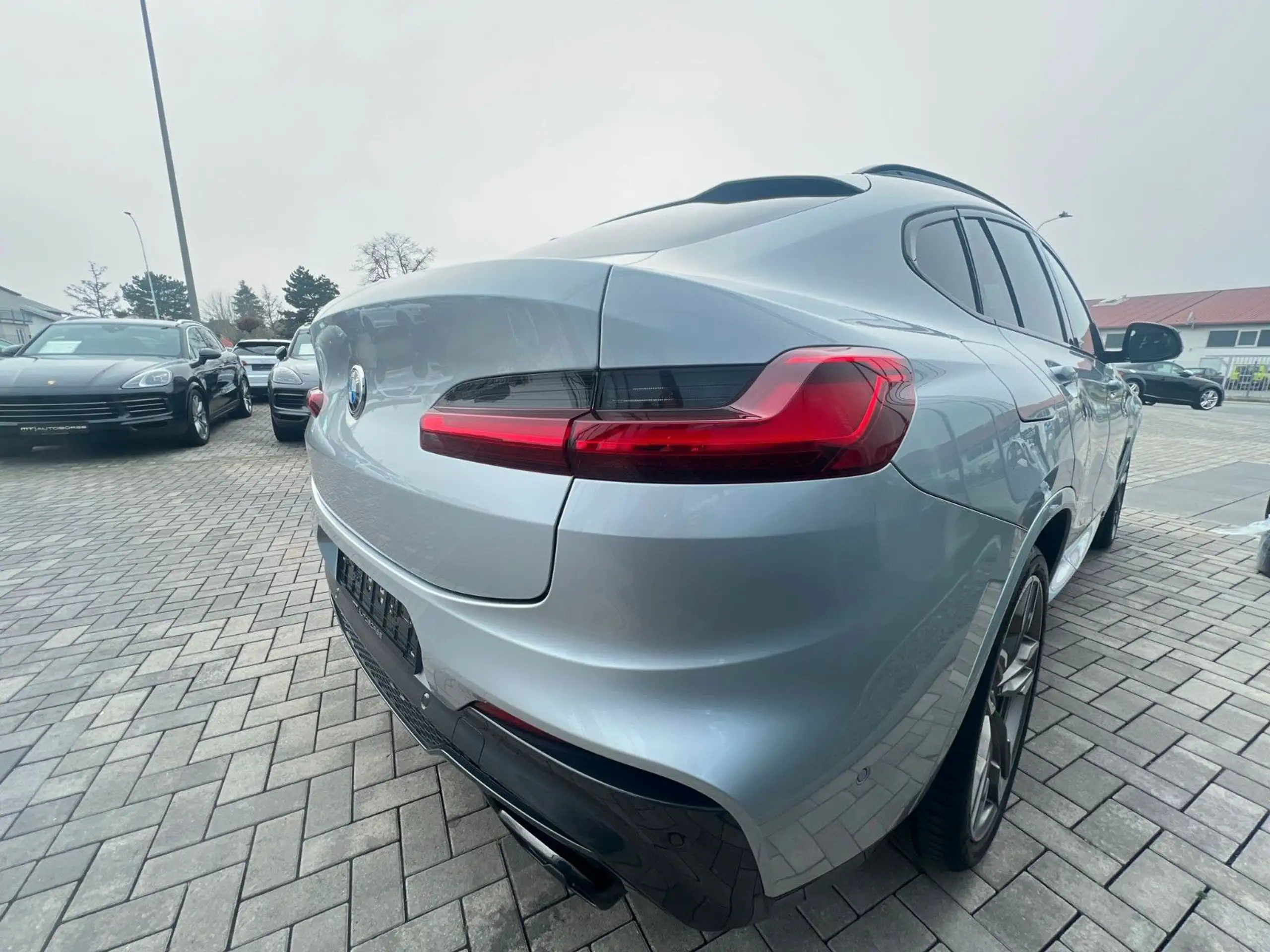 BMW - X4 M