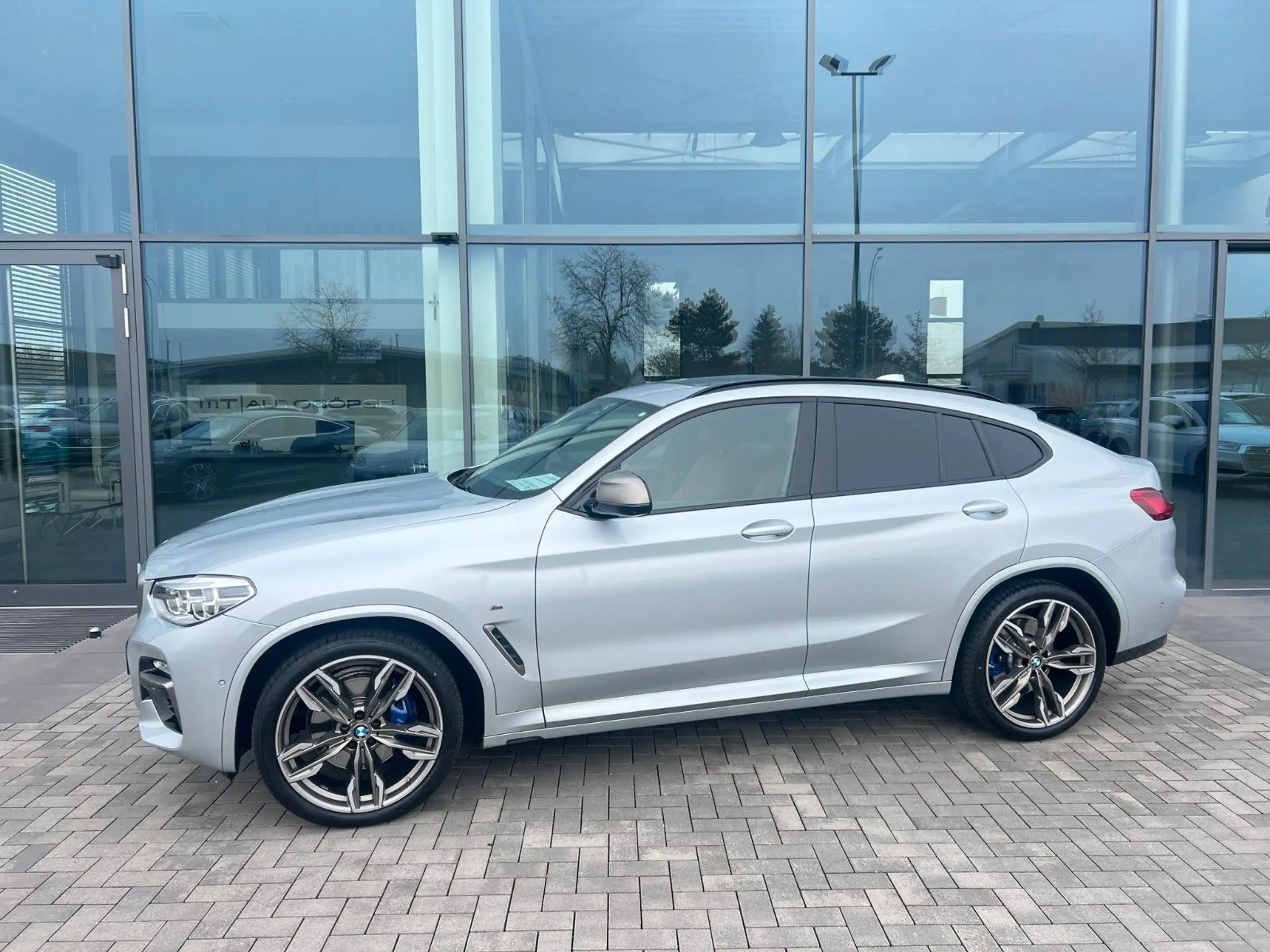 BMW - X4 M