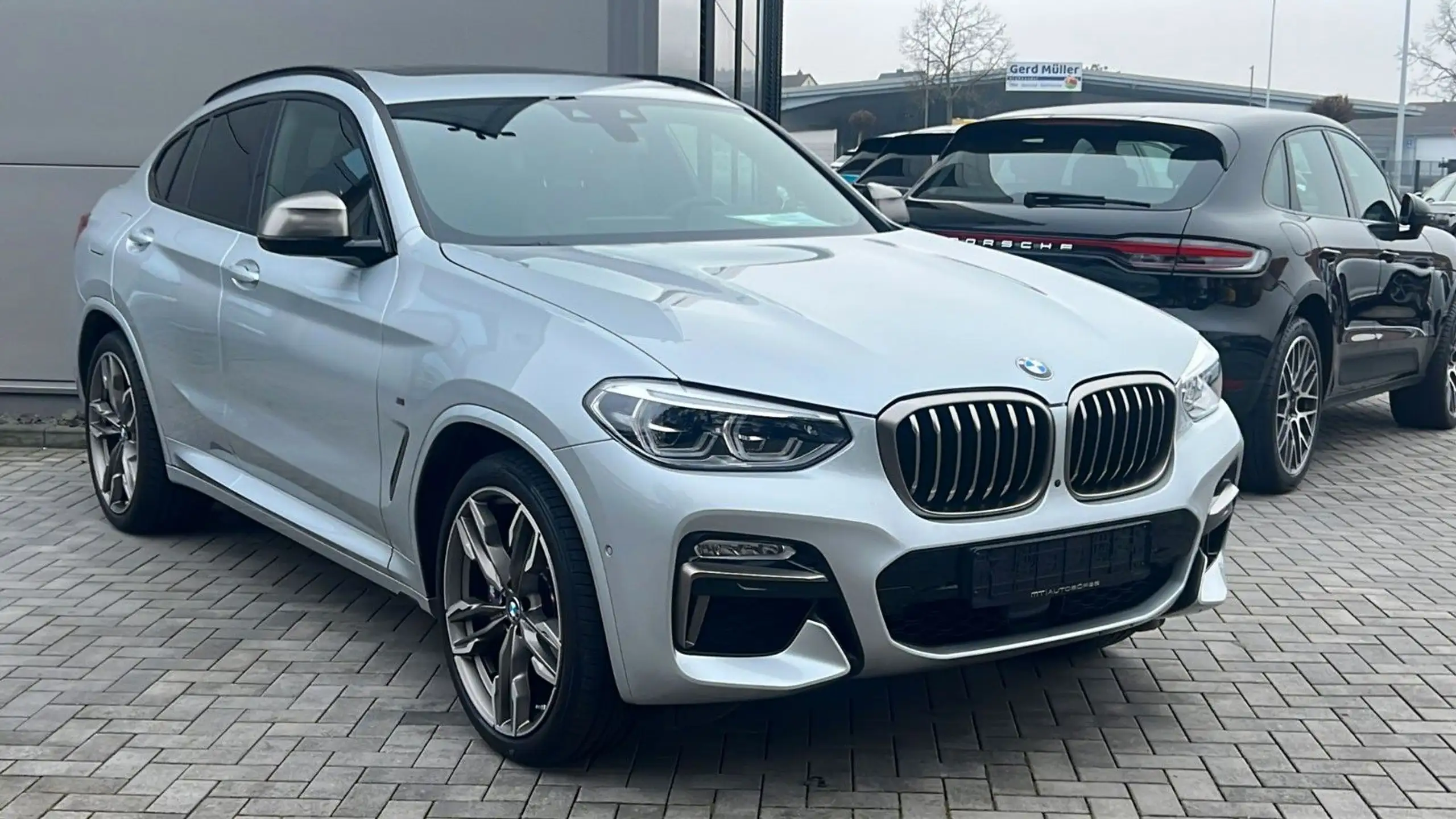 BMW - X4 M