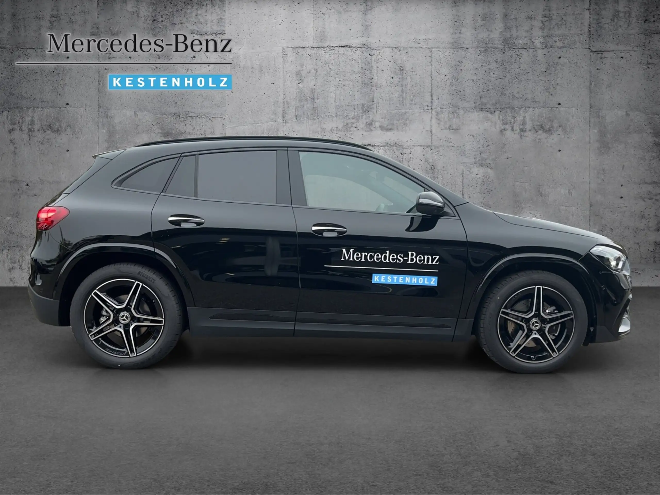 Mercedes-Benz - GLA 200