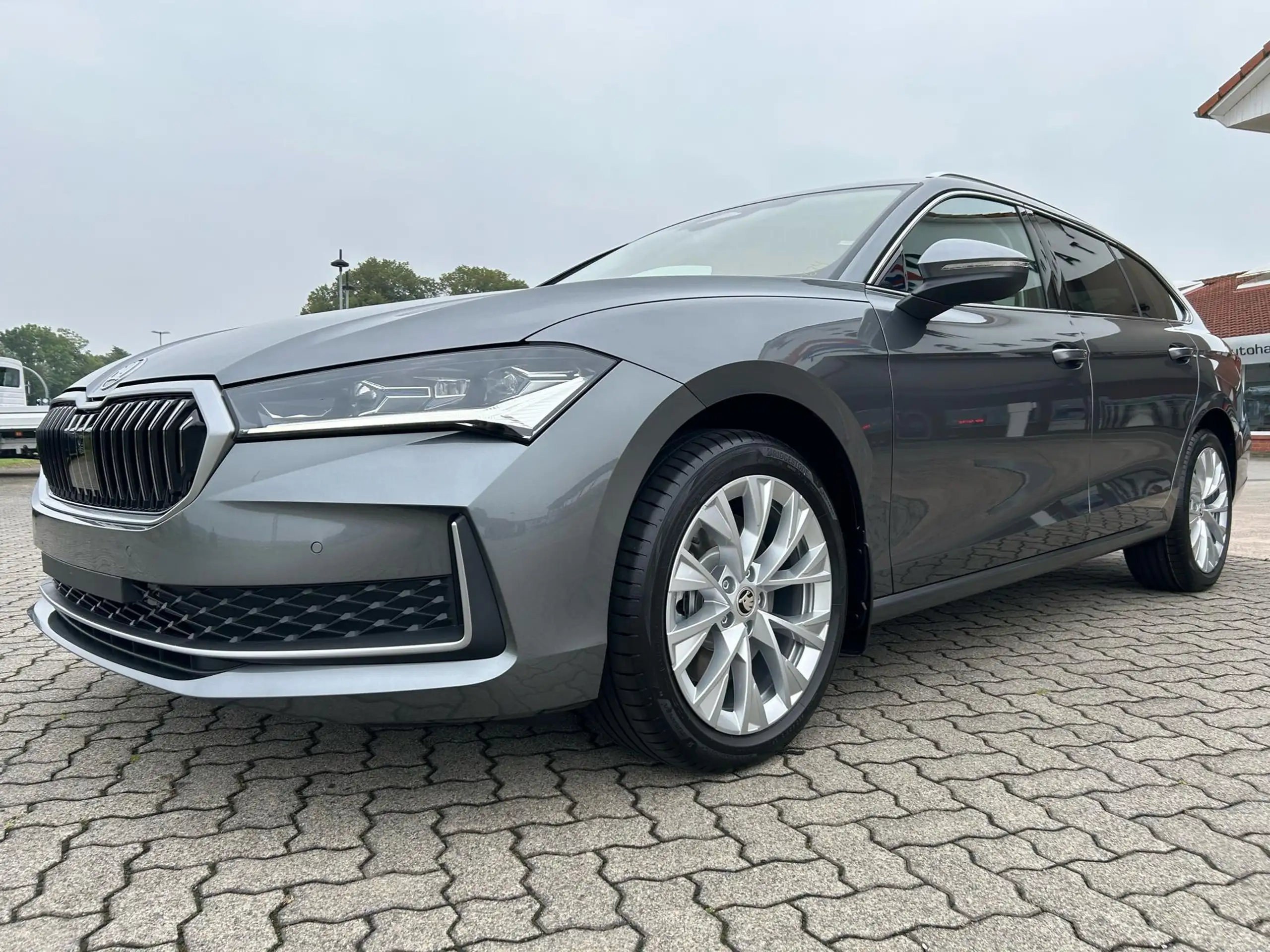 Skoda - Superb