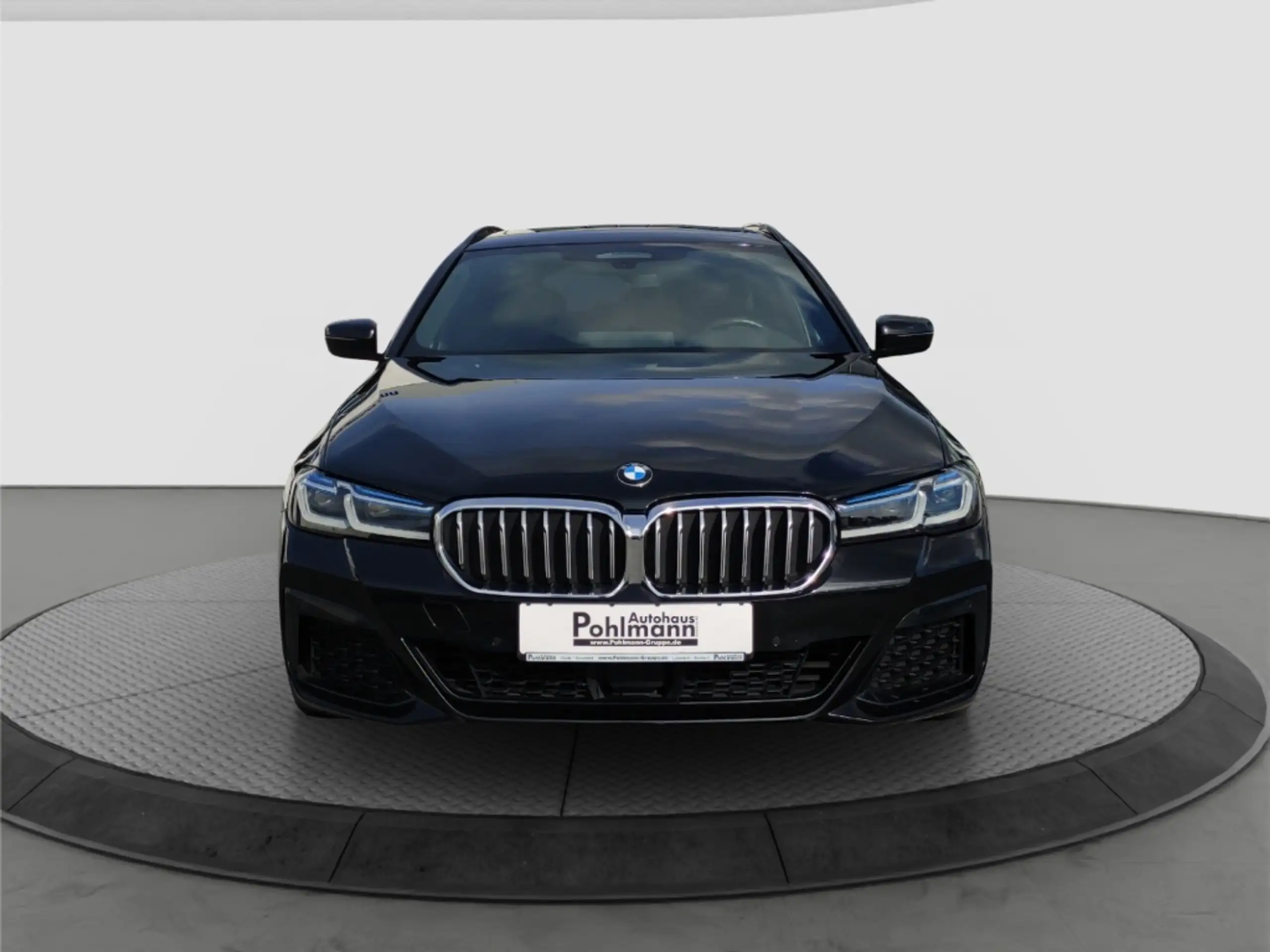 BMW - 530