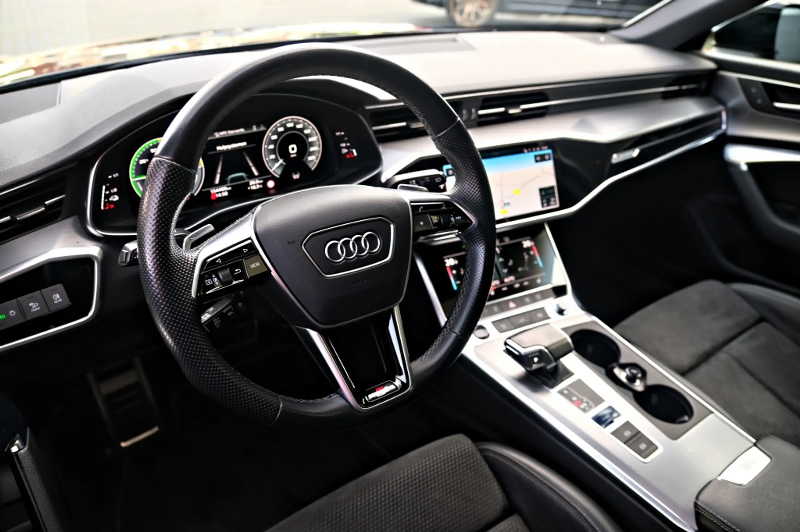 Audi - A6