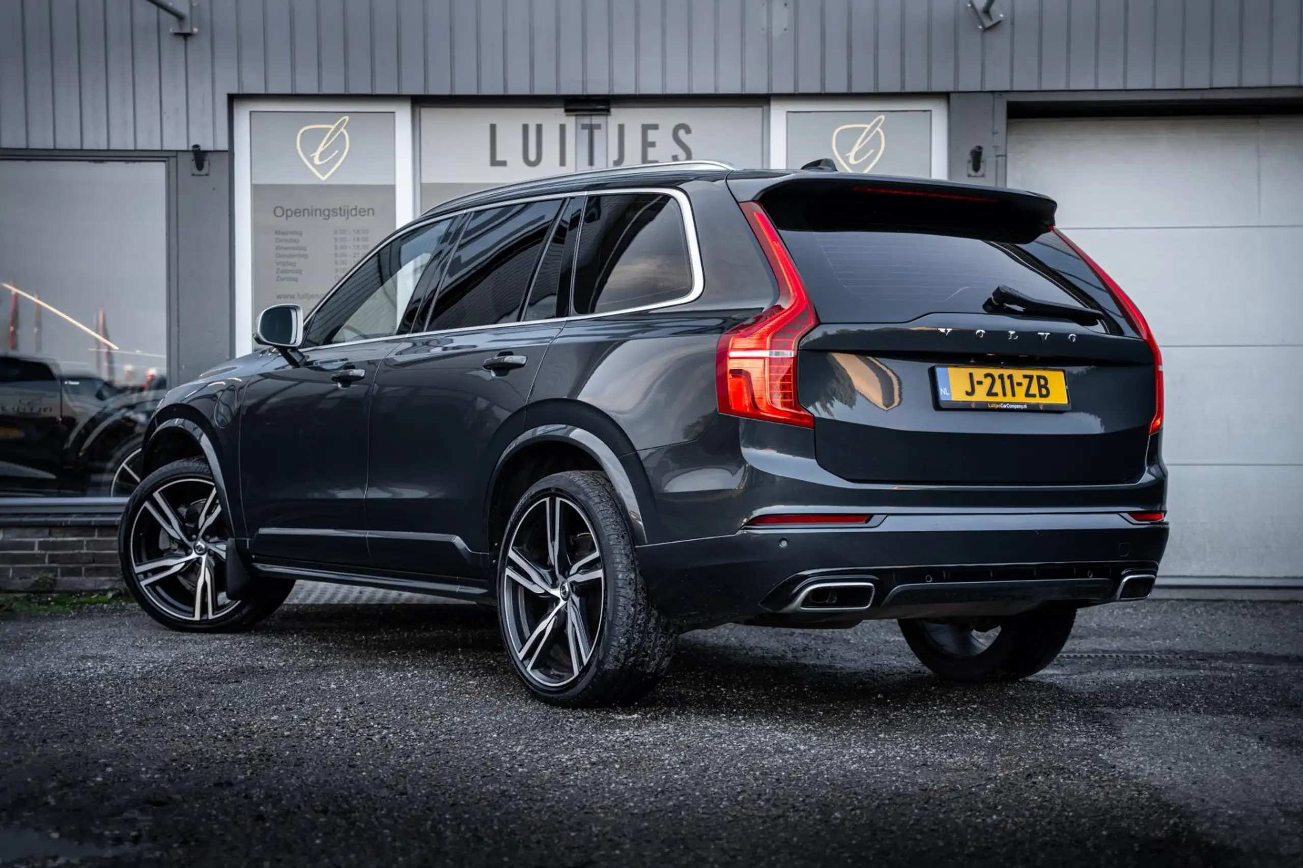 Volvo - XC90