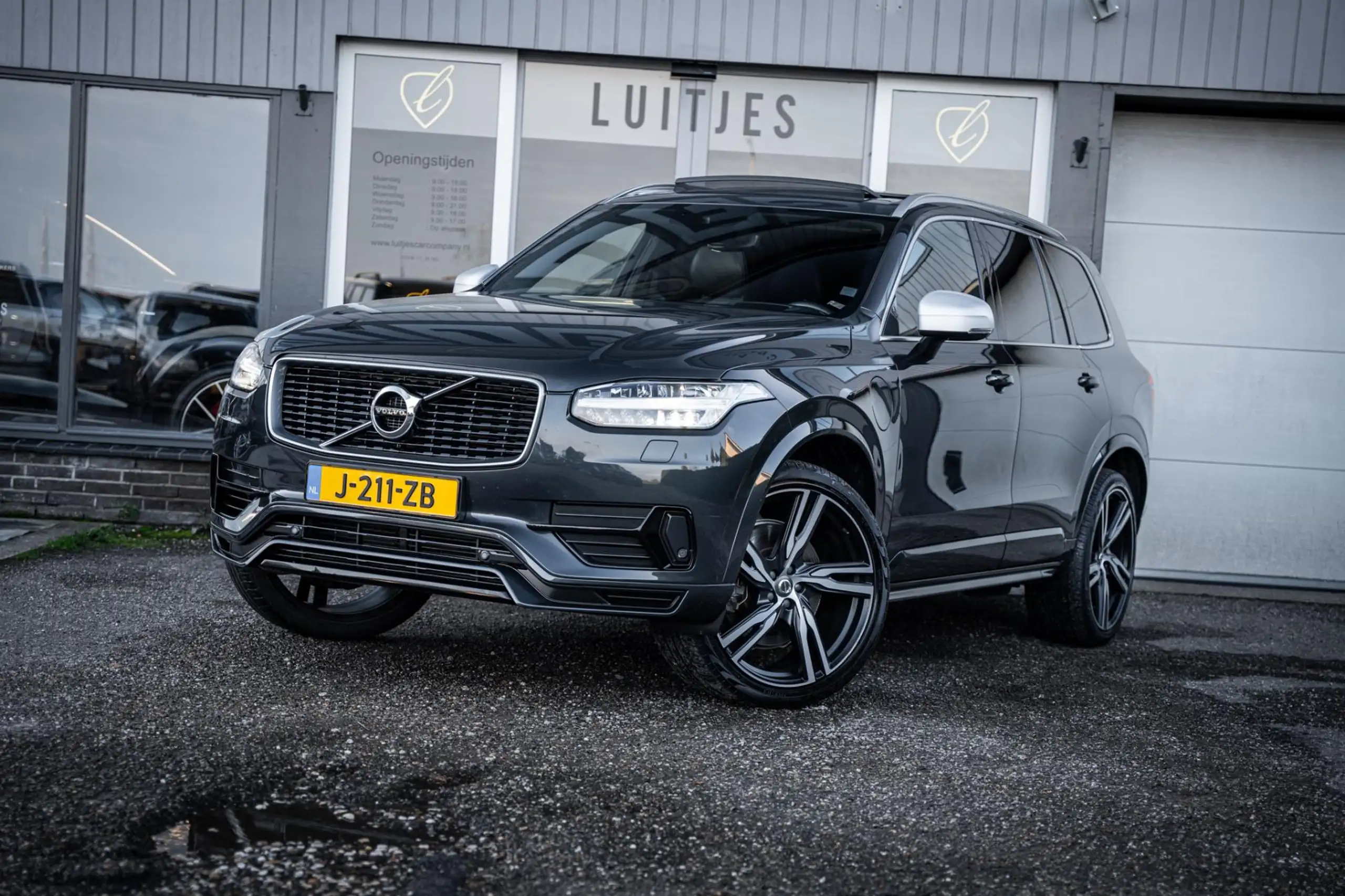 Volvo - XC90