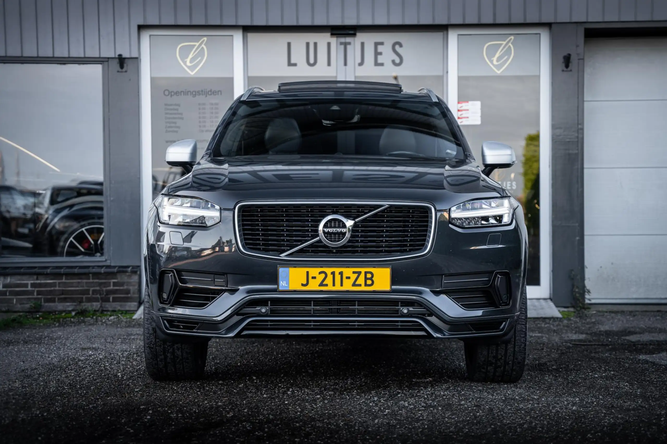 Volvo - XC90