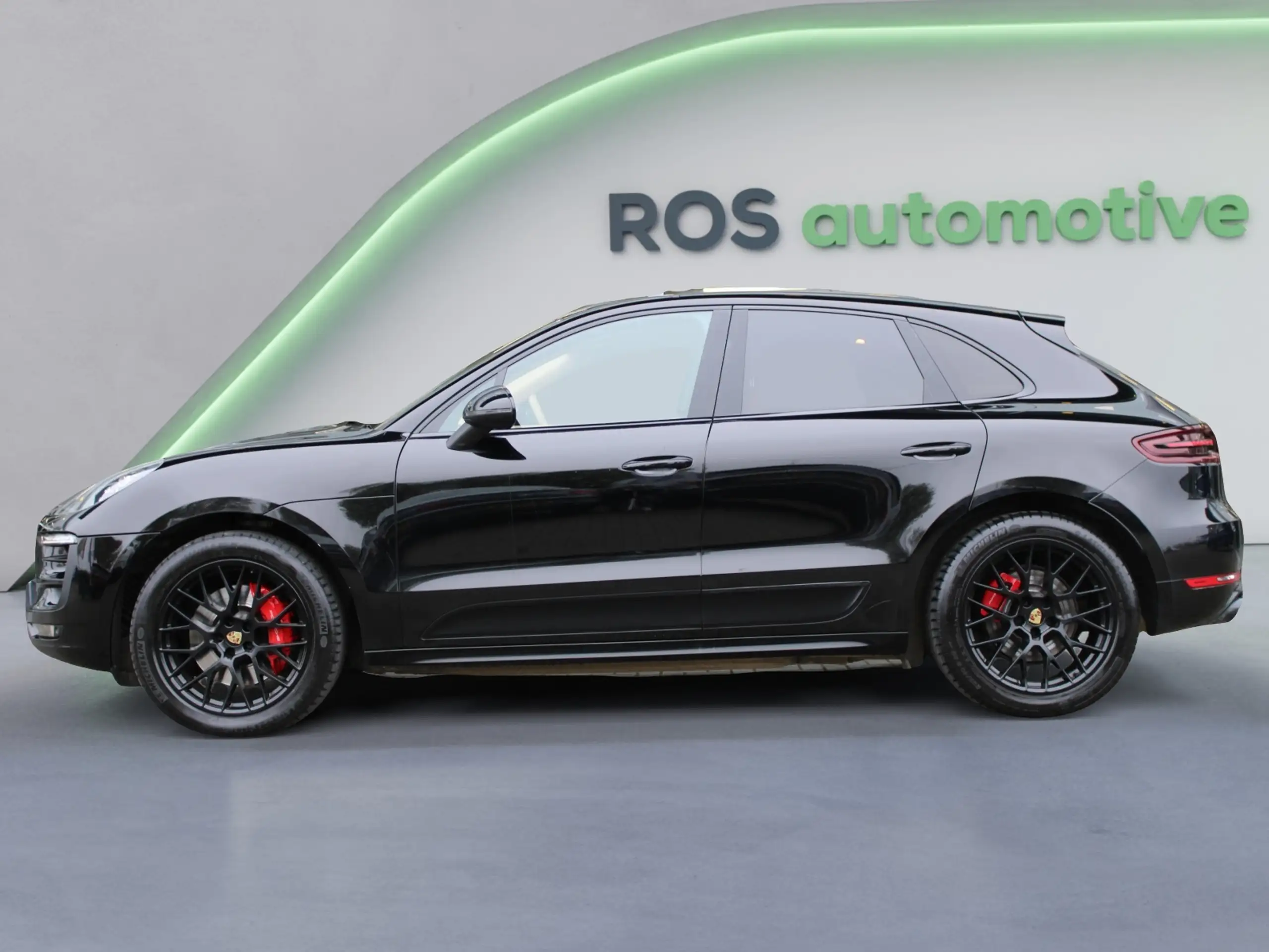 Porsche - Macan