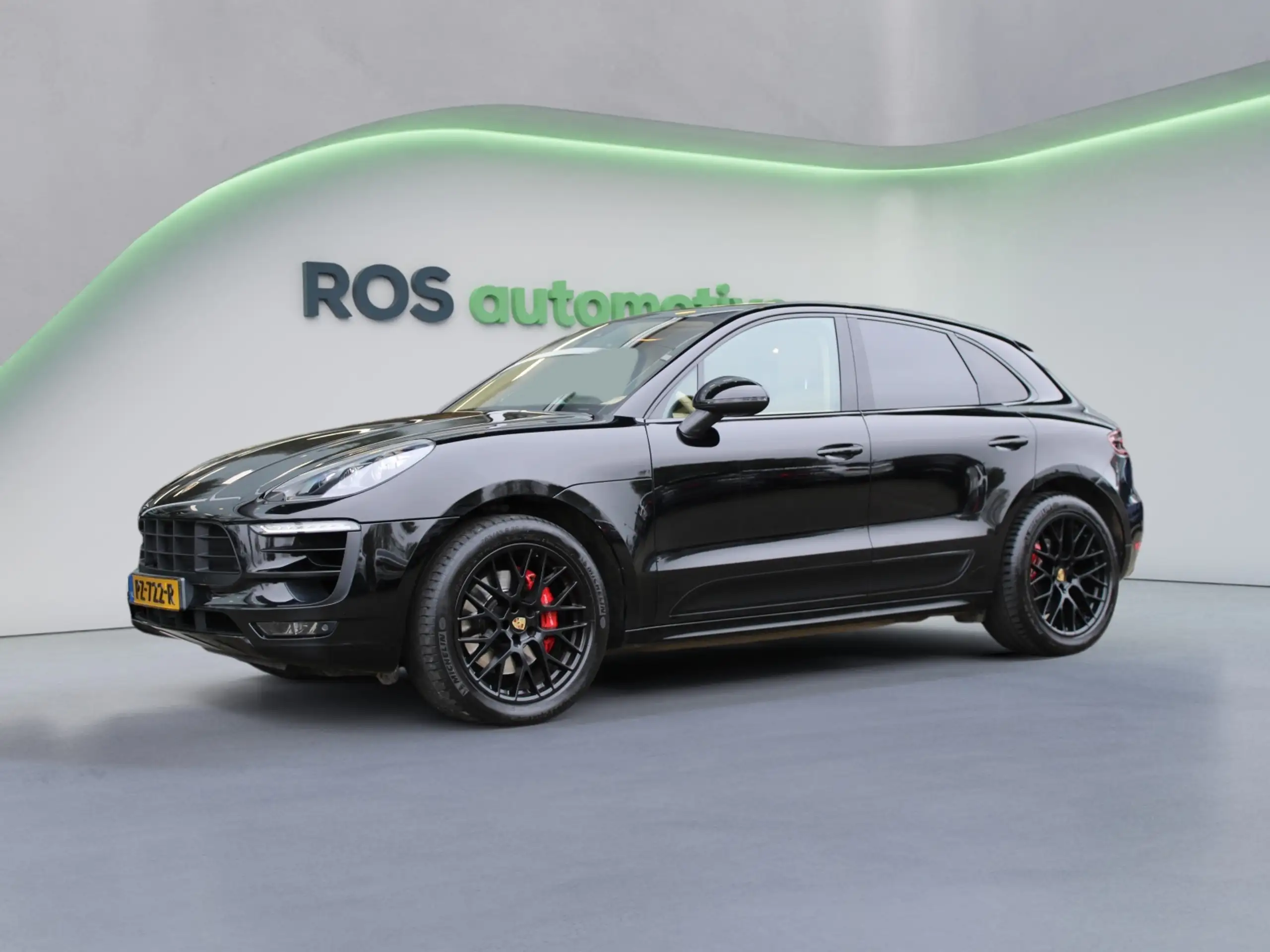 Porsche - Macan