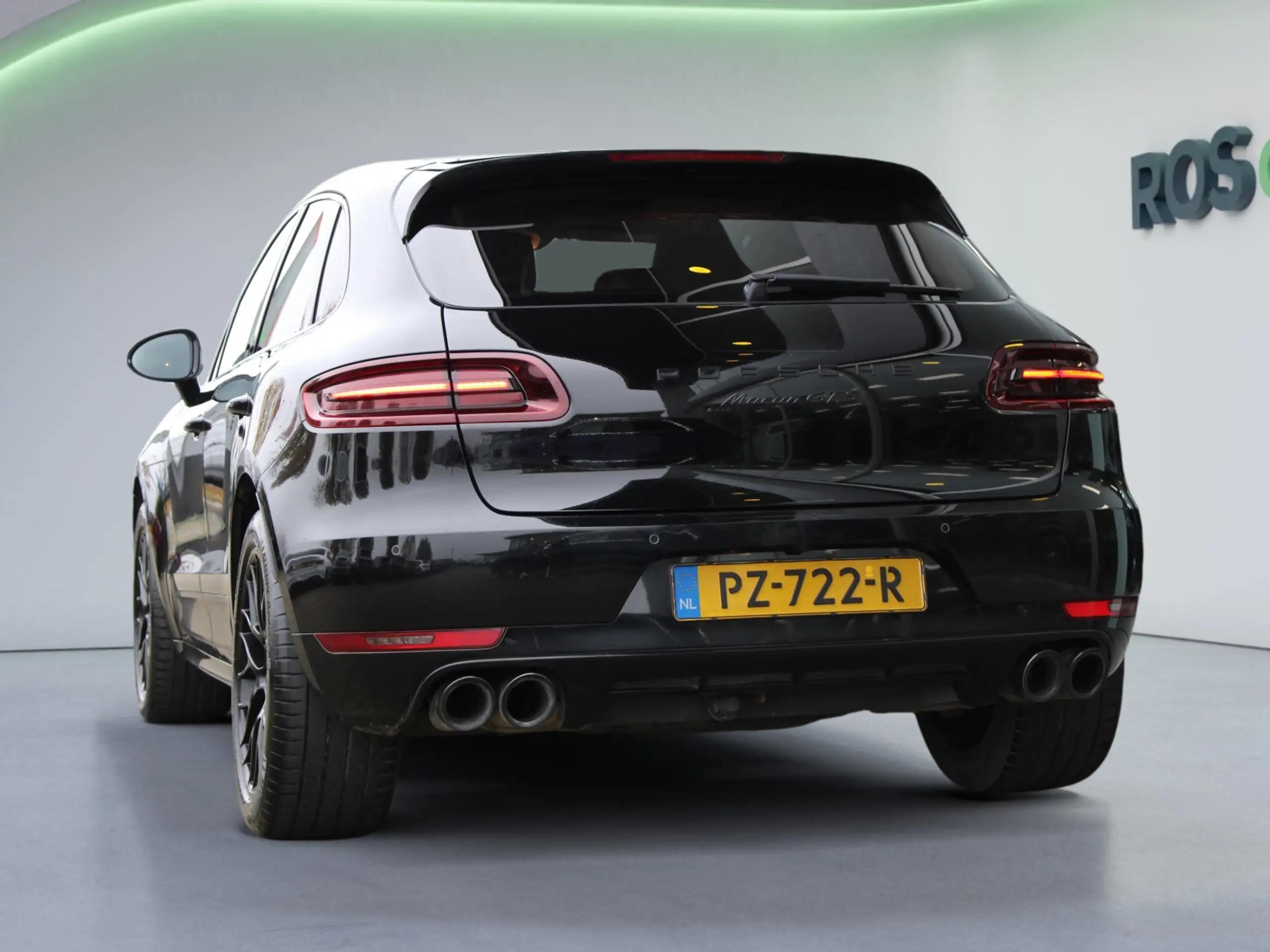 Porsche - Macan