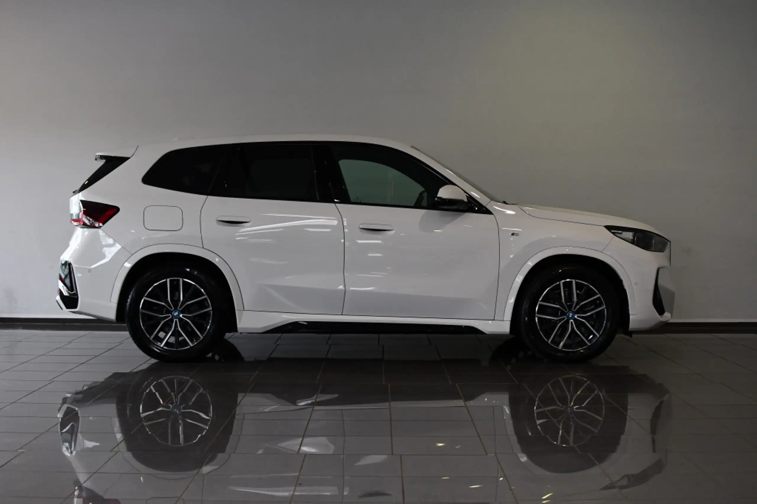 BMW - X1