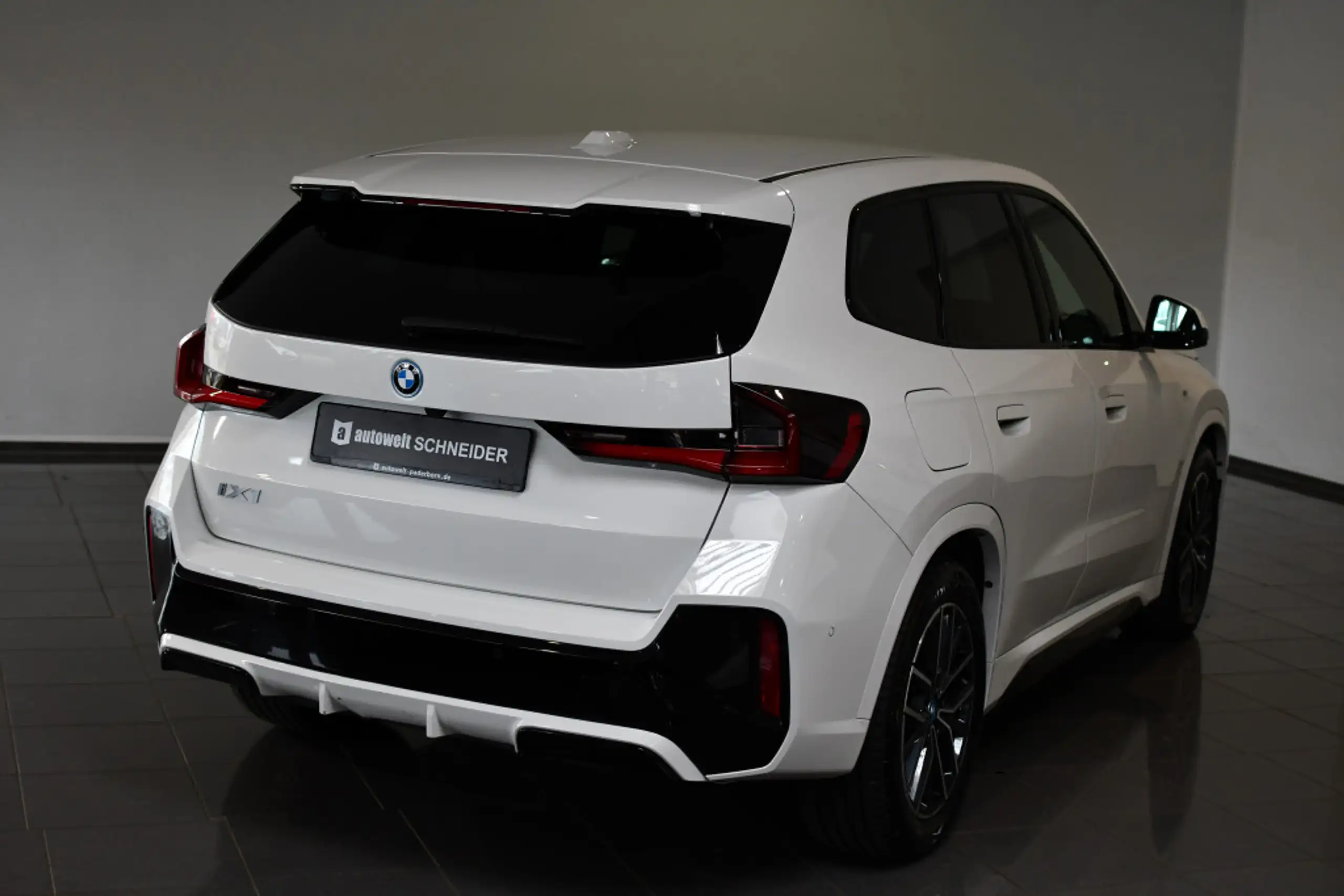 BMW - X1