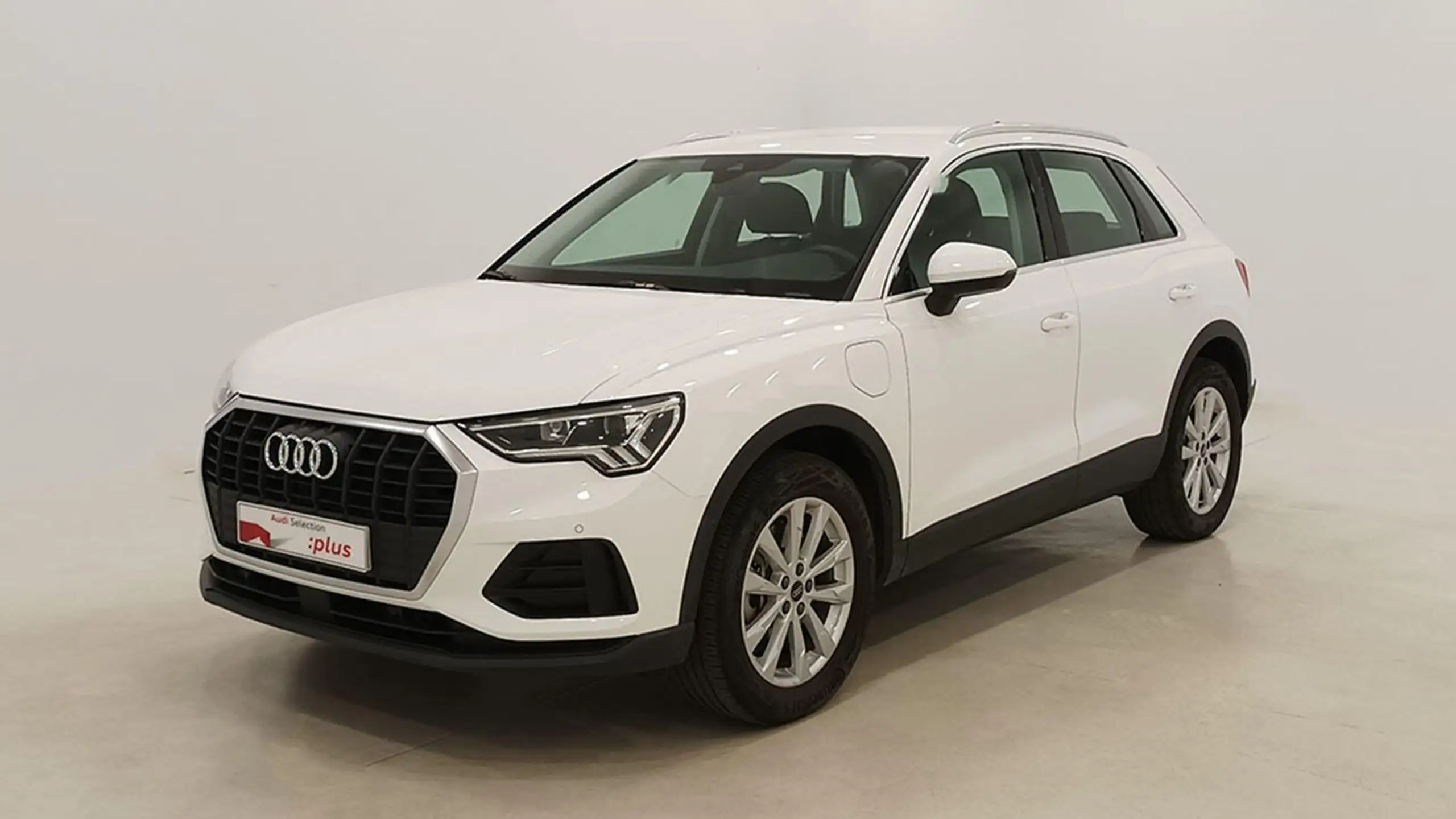 Audi - Q3