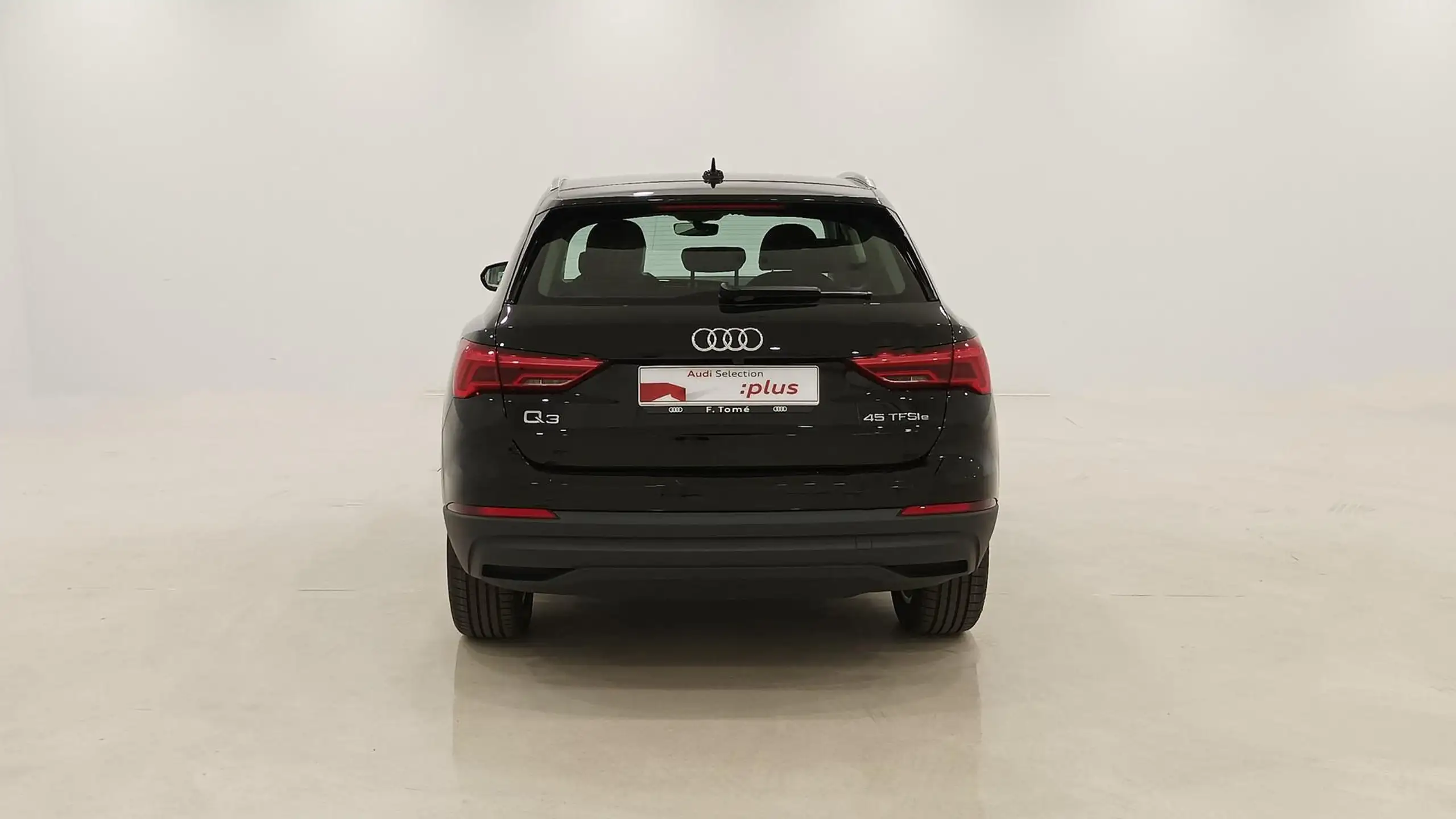 Audi - Q3