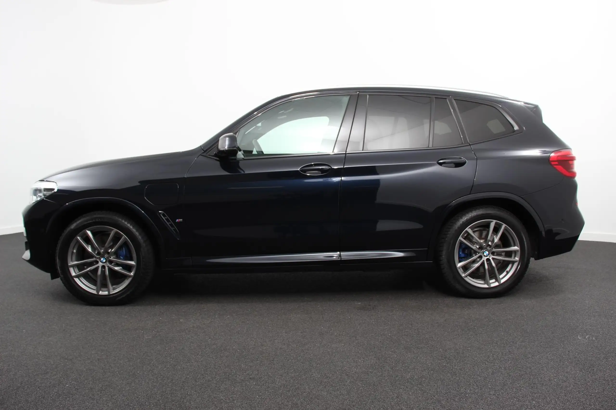 BMW - X3